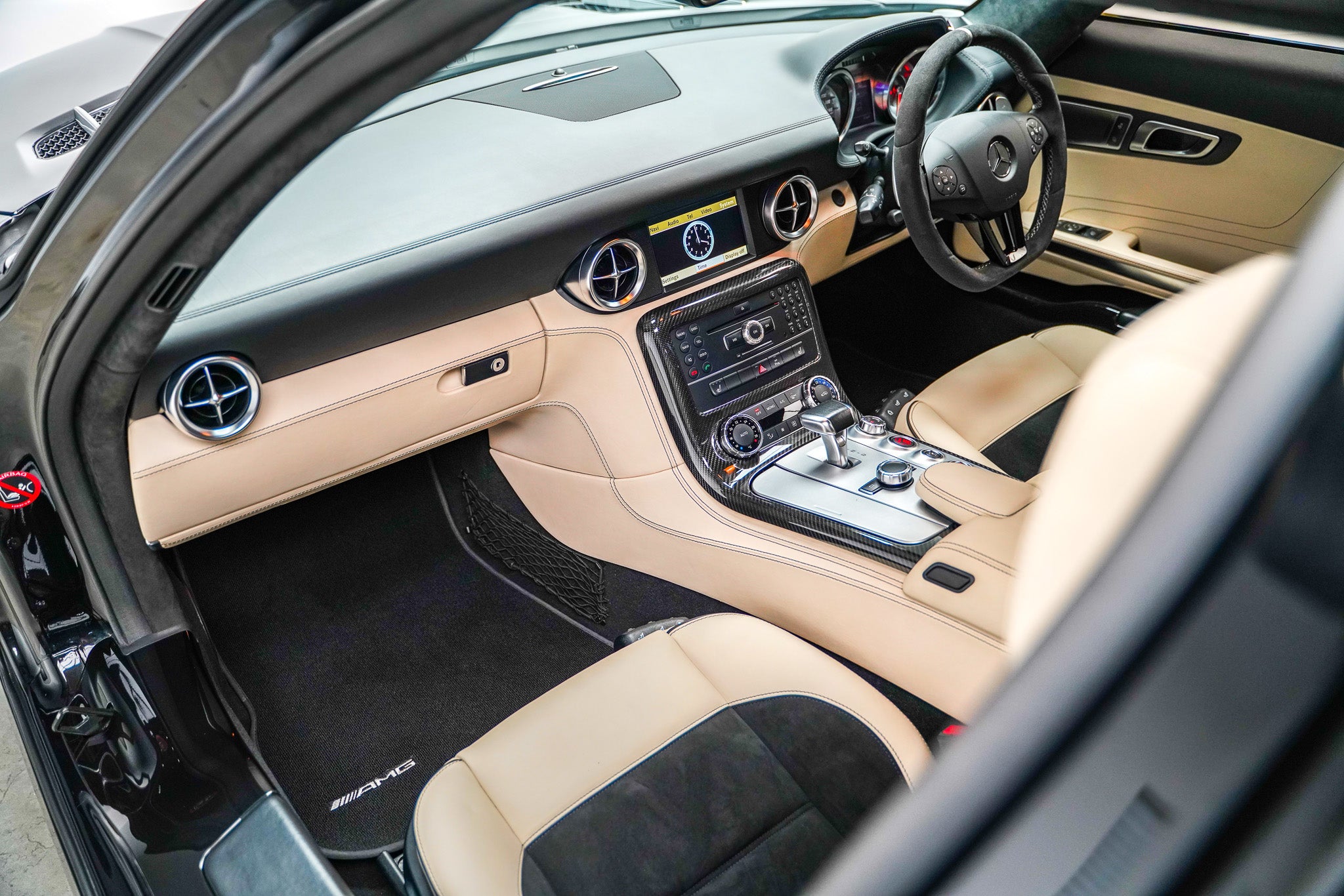 2010 Mercedes SLS AMG Gullwing