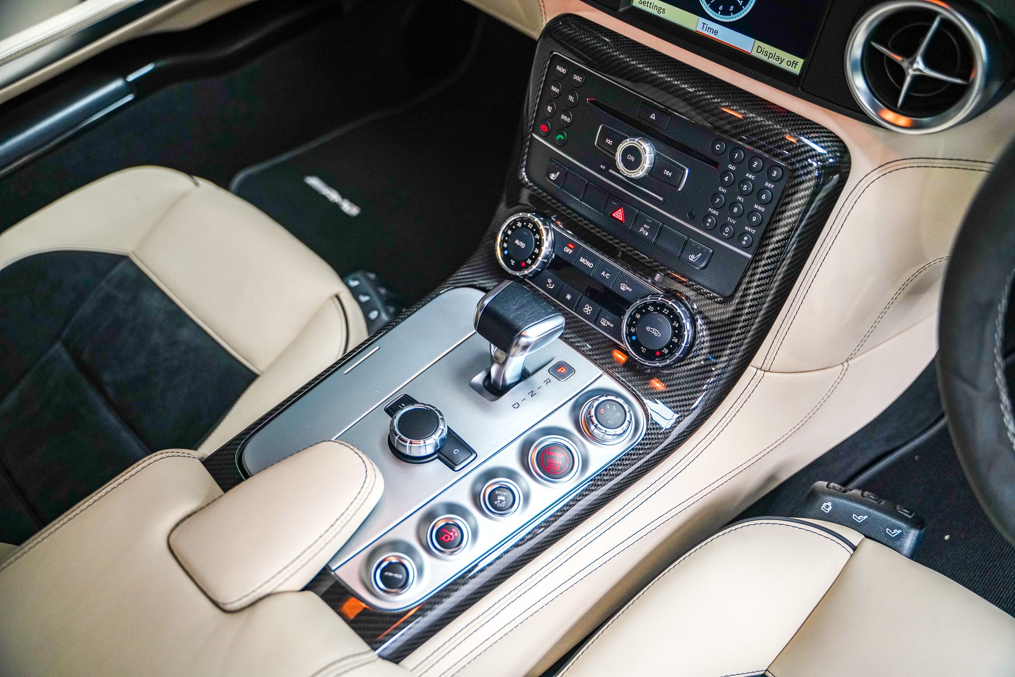 2010 Mercedes SLS AMG Gullwing