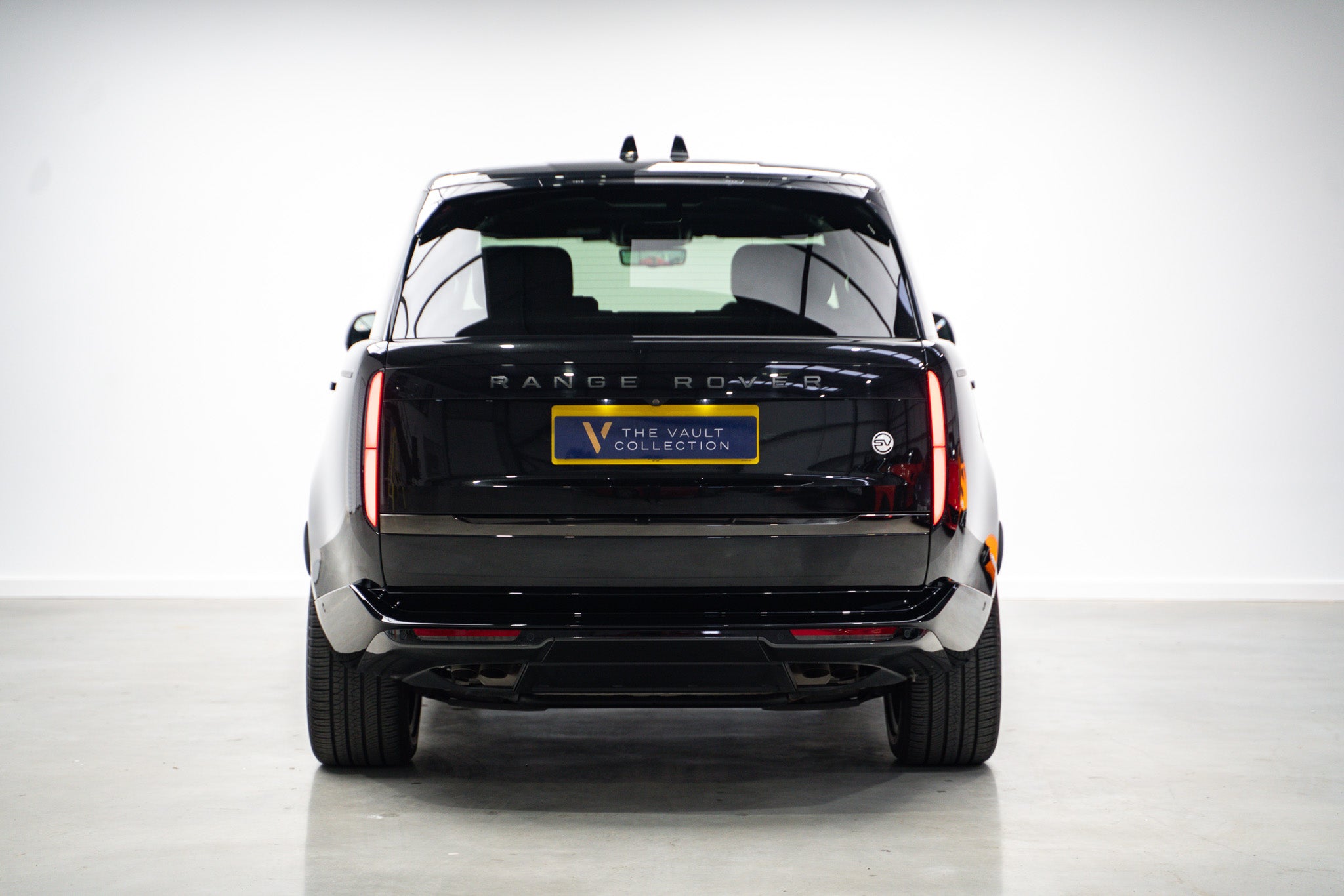 2023 Range Rover P530 SV