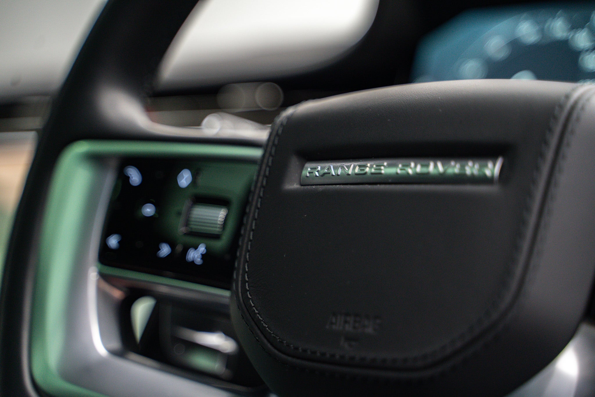 2023 Range Rover P530 SV