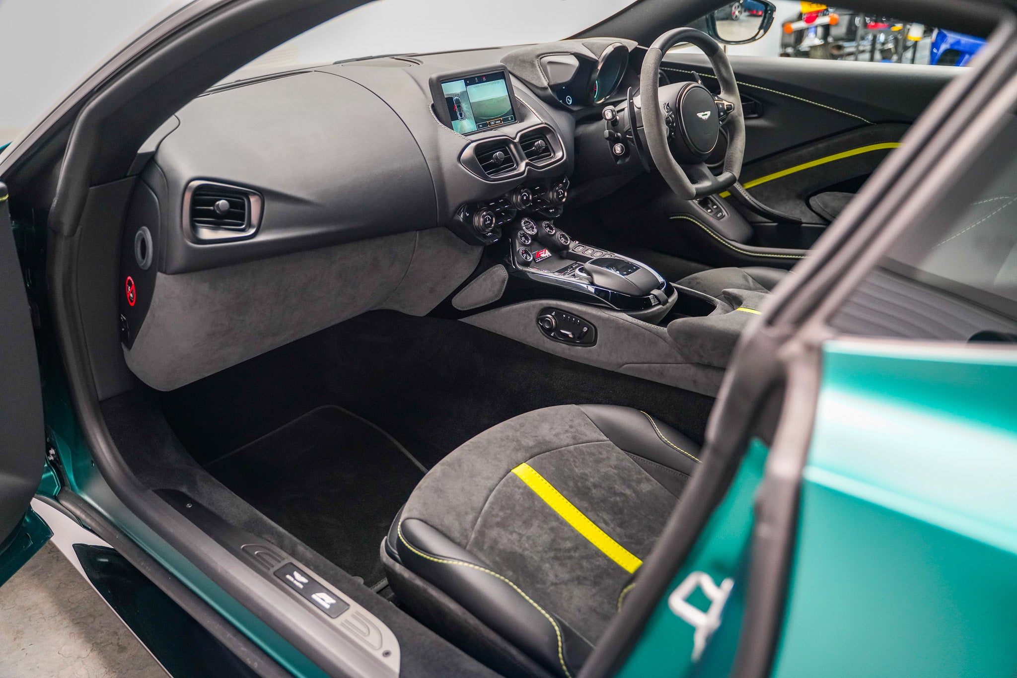 2021 Aston Martin V8 Vantage F1 Edition