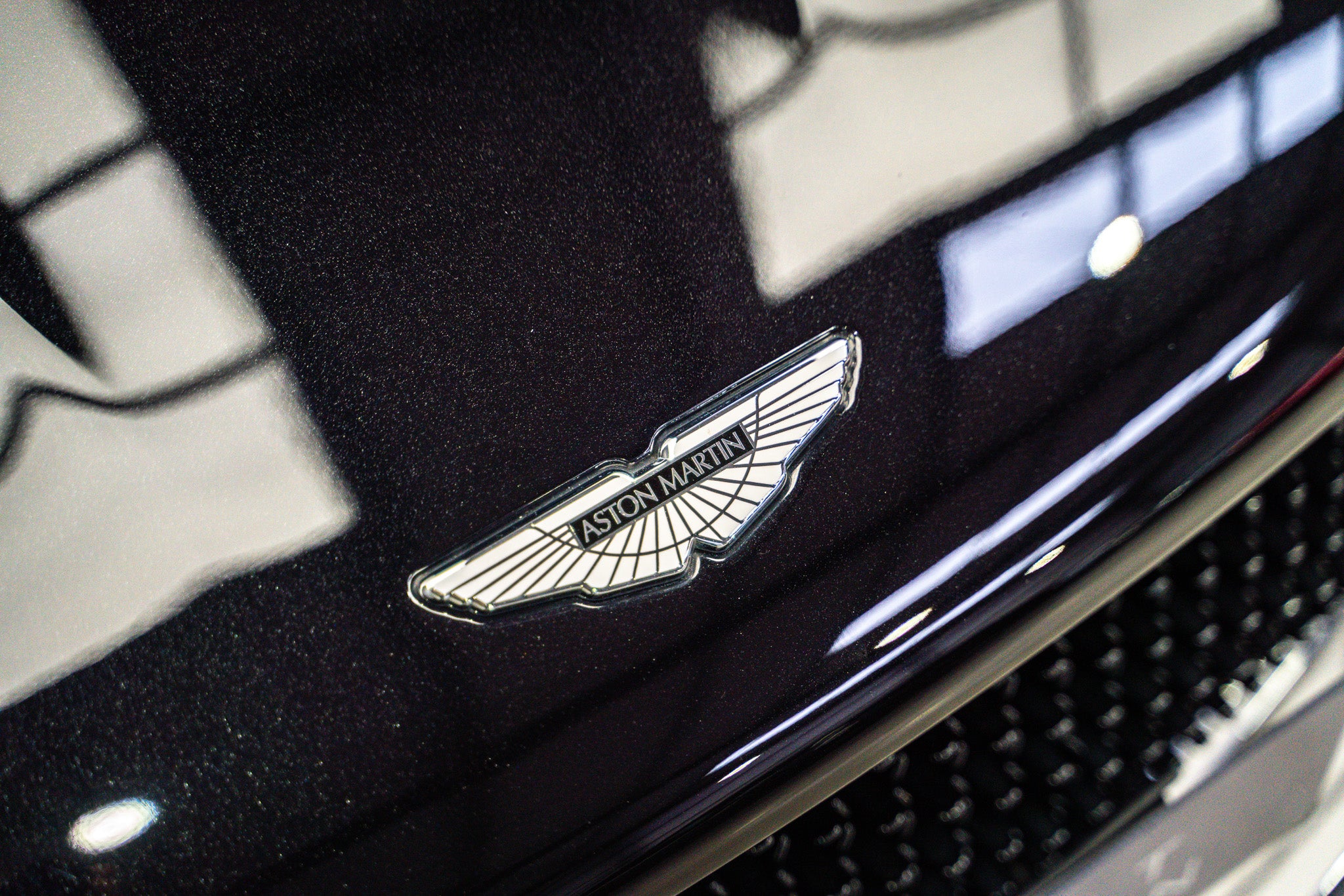 2019 Aston Martin DBS Superleggera V12