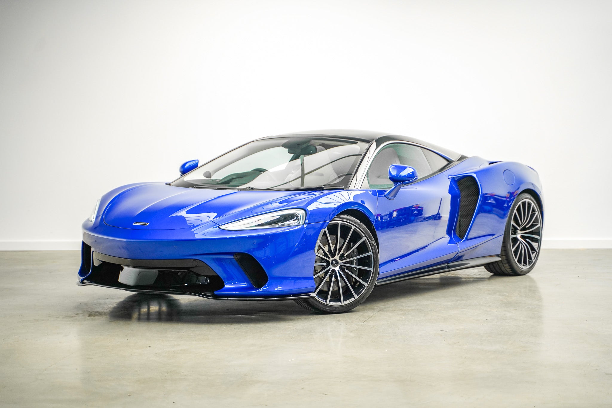 2020 McLaren GT V8