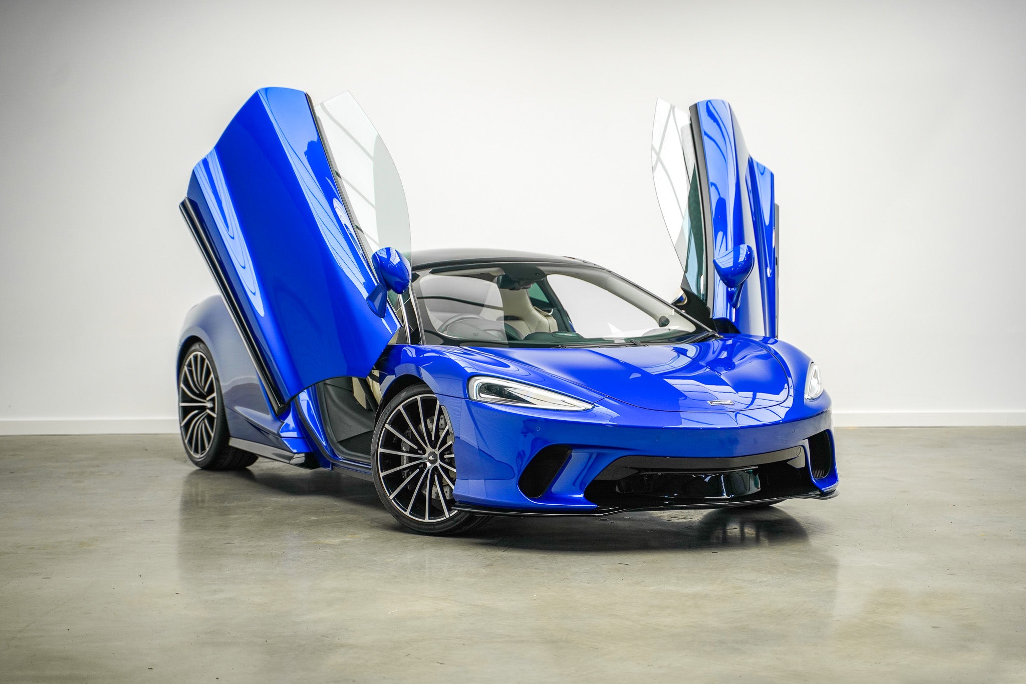 2020 McLaren GT V8