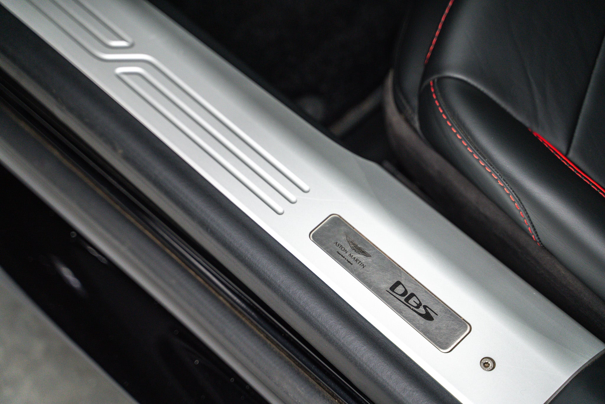 2019 Aston Martin DBS Superleggera V12