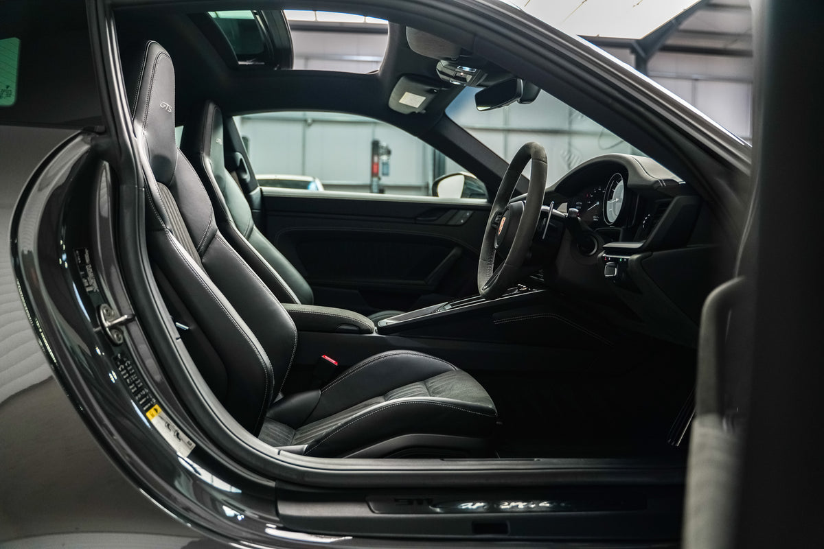 2023 Porsche 992 Carrera 4 GTS