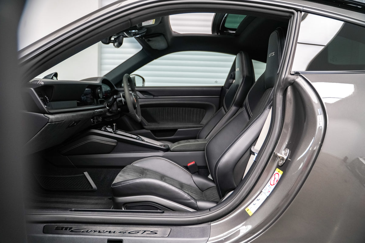 2023 Porsche 992 Carrera 4 GTS