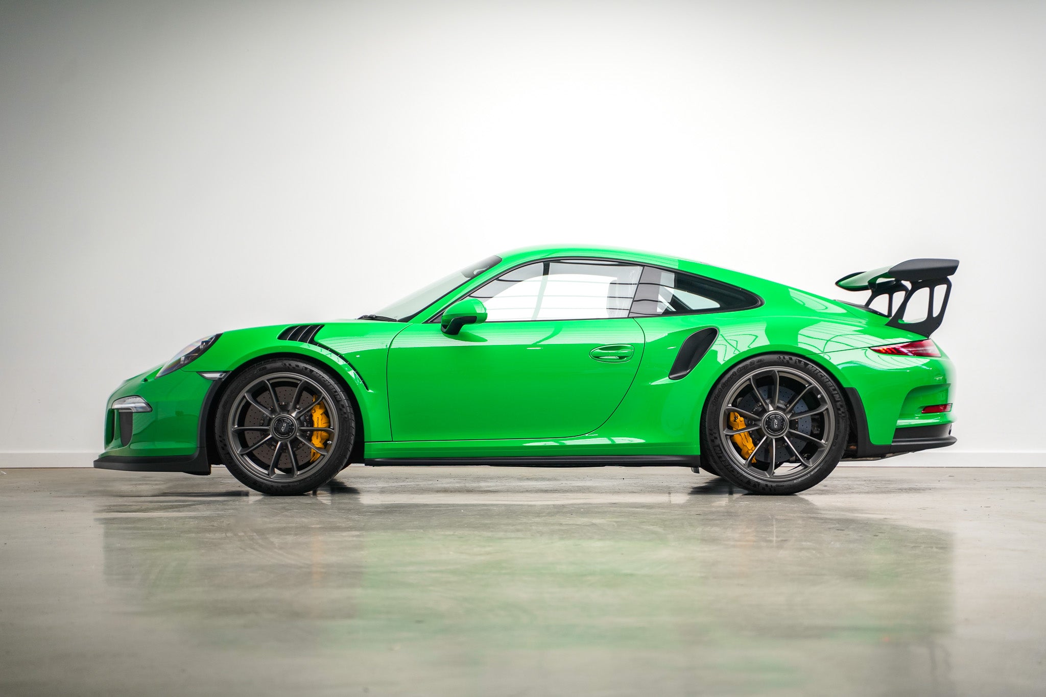 2016 Porsche 991.1 GT3 RS (Delivery Mileage)