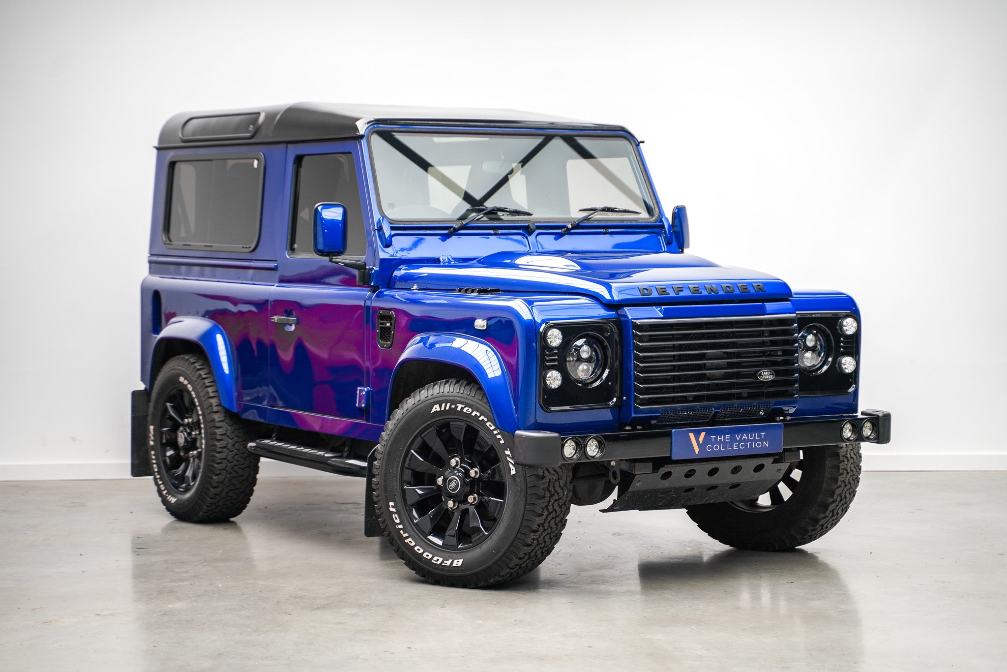 2015 "Urban Truck" Land Rover Defender 90 2.2 TDCi XS