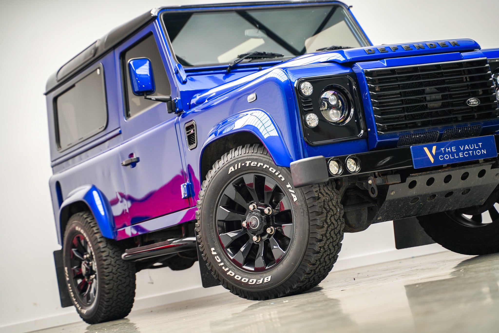 2015 "Urban Truck" Land Rover Defender 90 2.2 TDCi XS