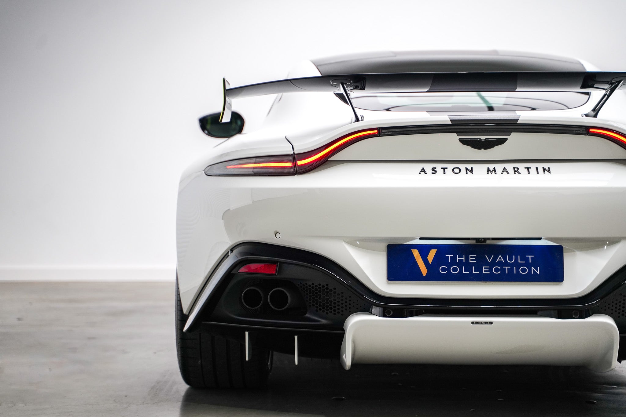 2022 Aston Martin V8 Vantage F1 Edition