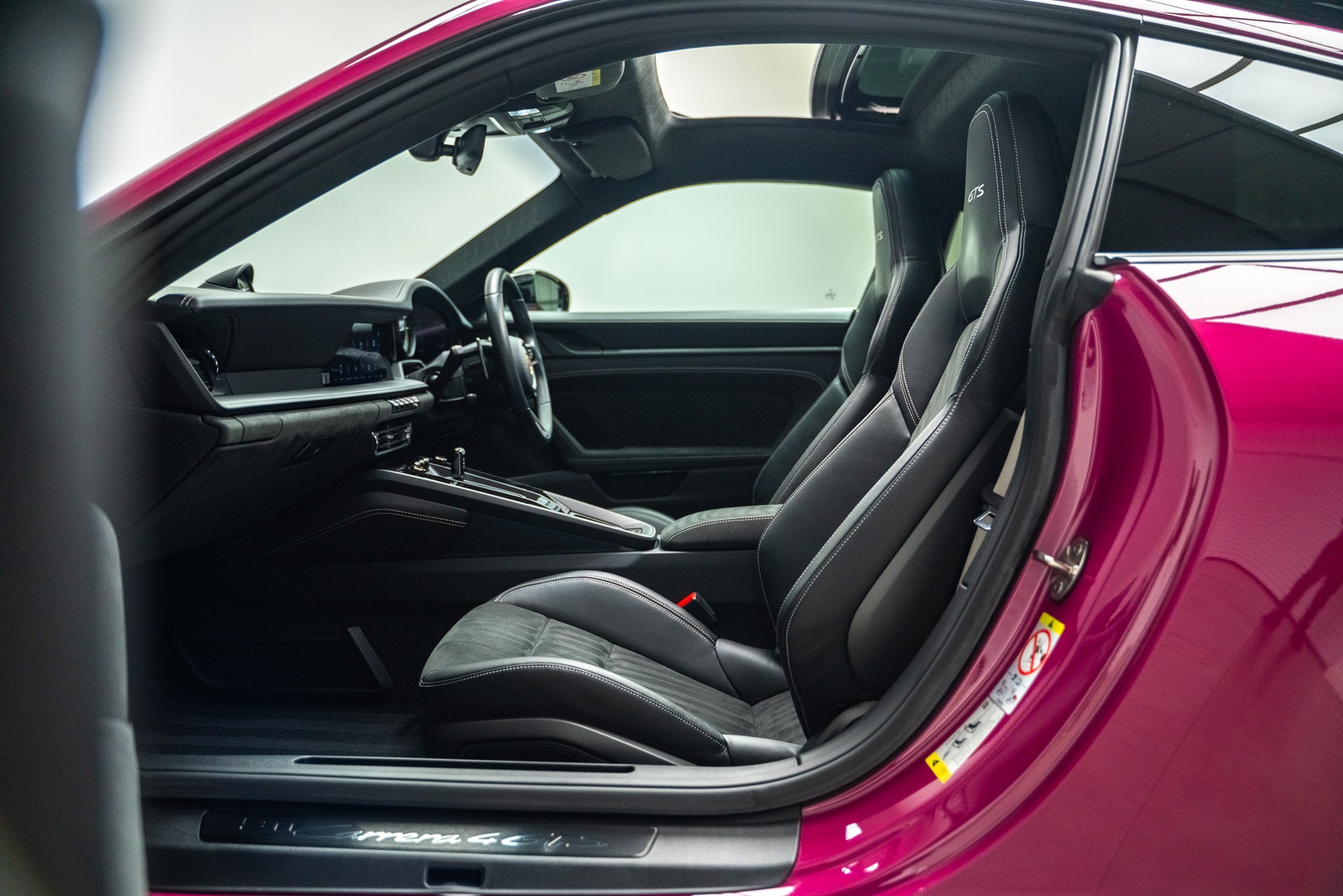 2023 Porsche 992 Carrera 4 GTS