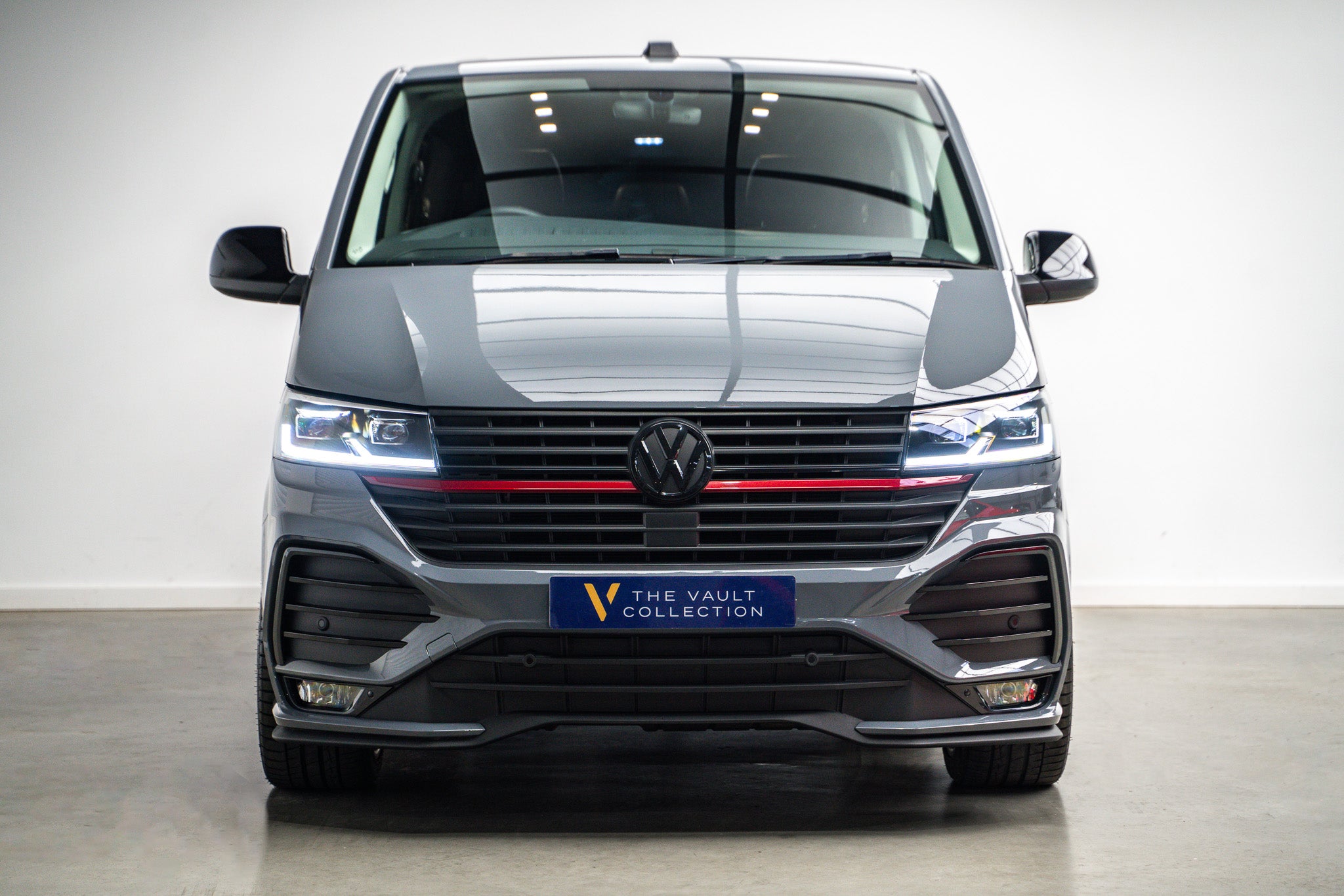 2024 Volkswagen Transporter Sportline Black Edition