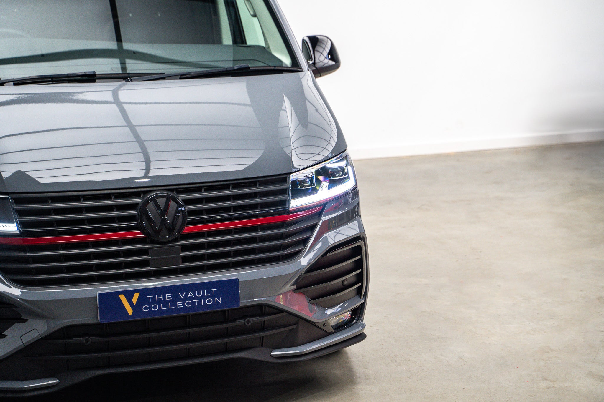 2024 Volkswagen Transporter Sportline Black Edition