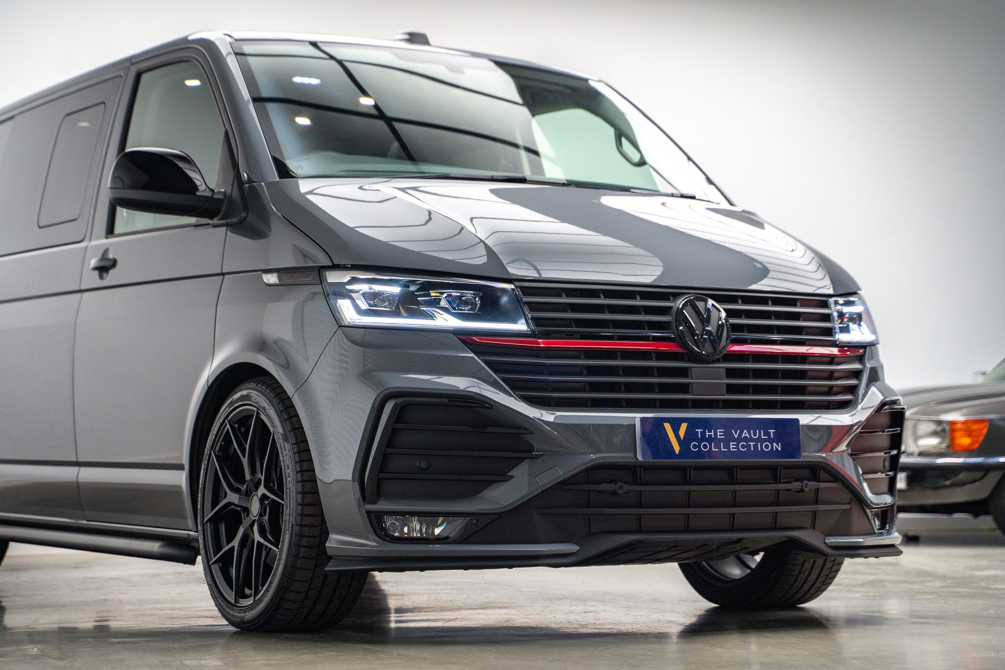 2024 Volkswagen Transporter Sportline Black Edition