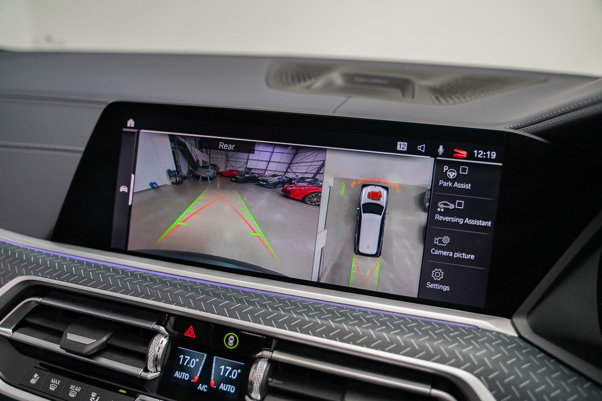 2020 BMW X7 M50i Dark Shadow Edition