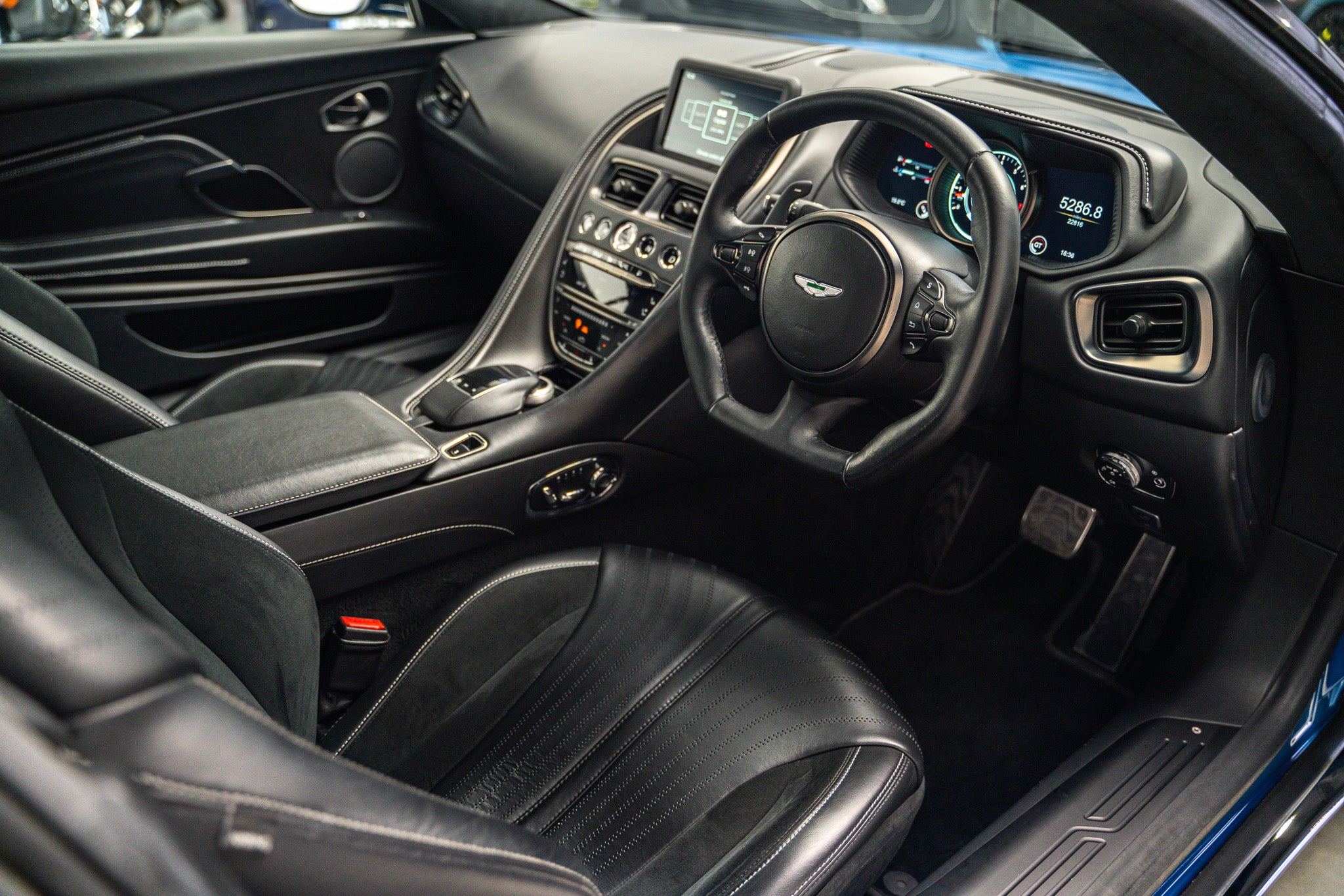 2019 Aston Martin DB11 AMR