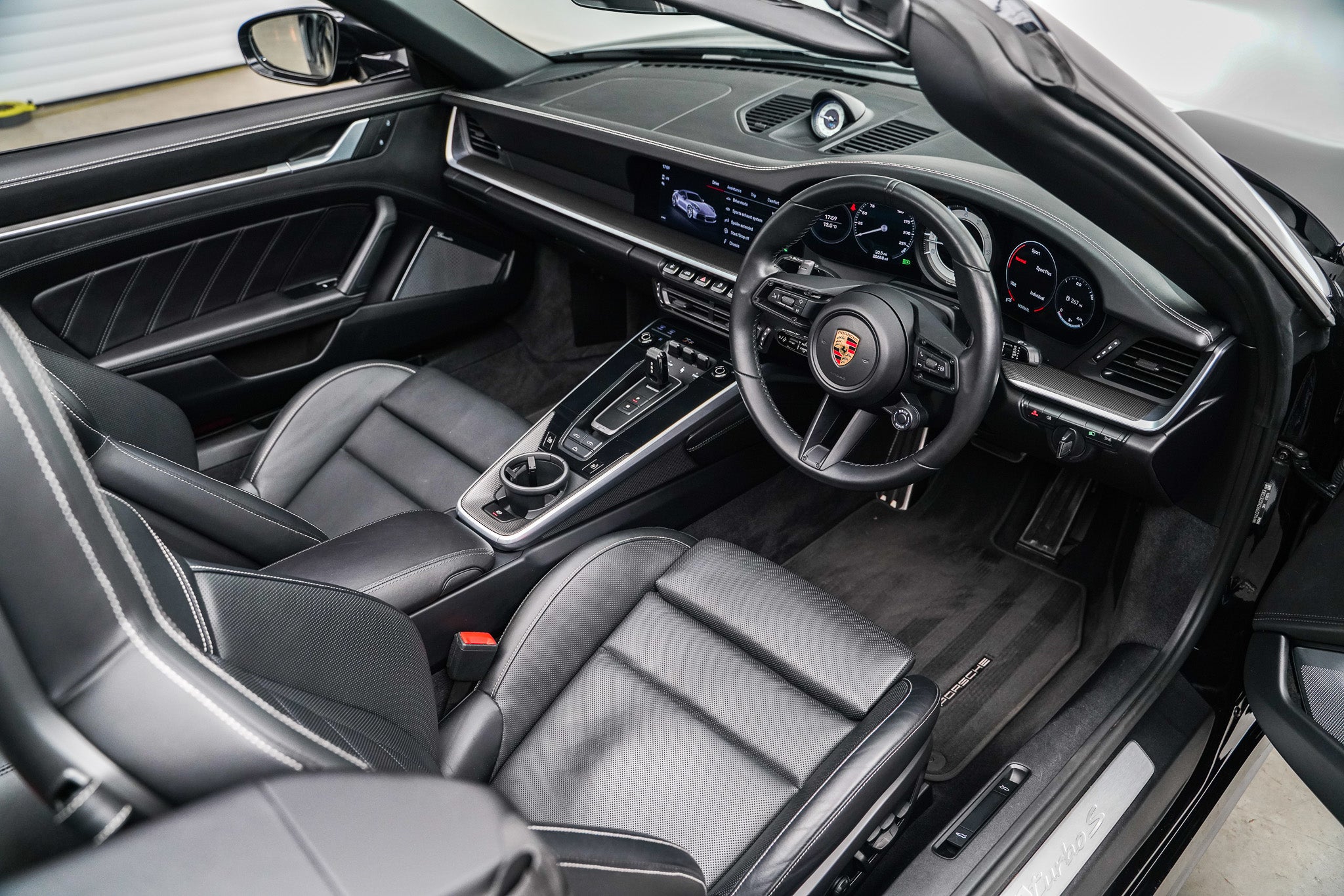 2021 Porsche 992 Turbo S Cabriolet