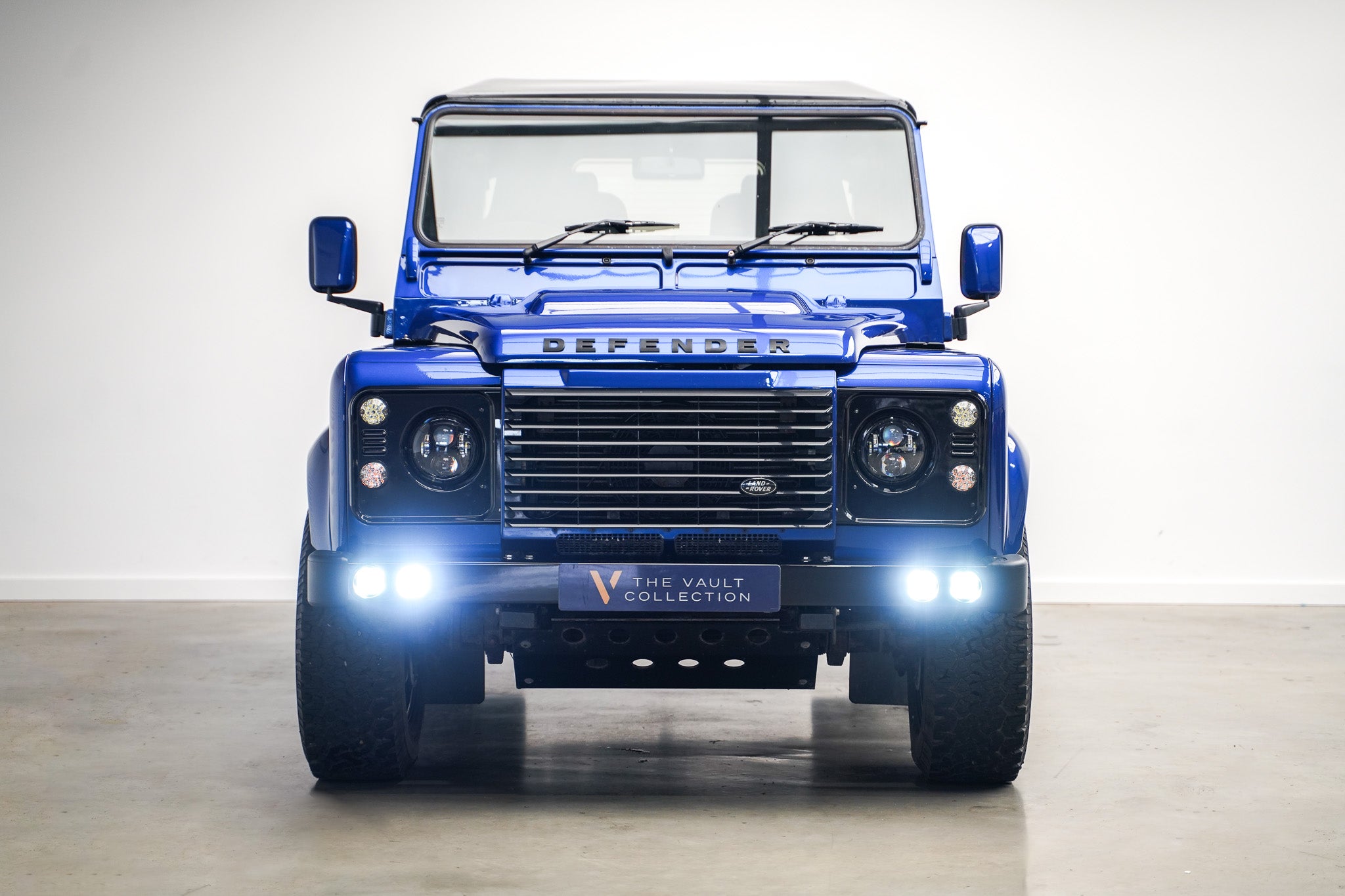 2015 "Urban Truck" Land Rover Defender 90 2.2 TDCi XS