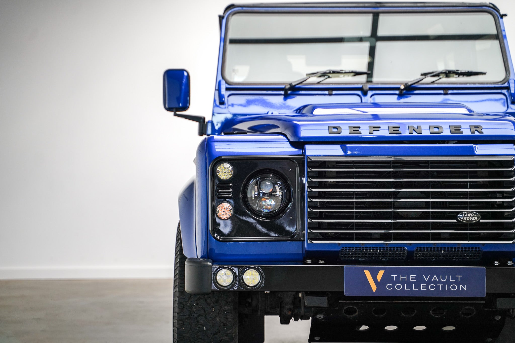 2015 "Urban Truck" Land Rover Defender 90 2.2 TDCi XS