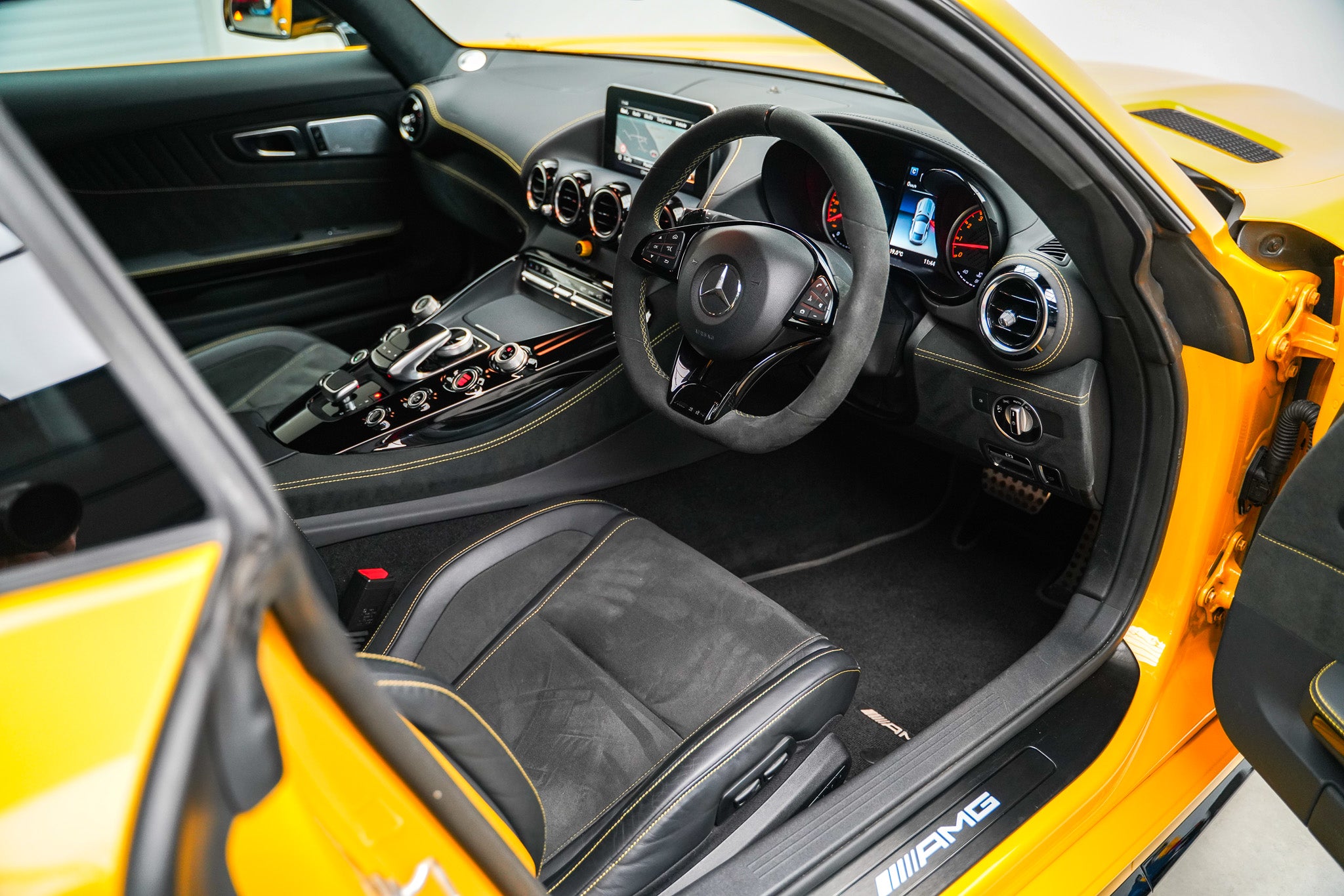 2018 Mercedes AMG GT-R