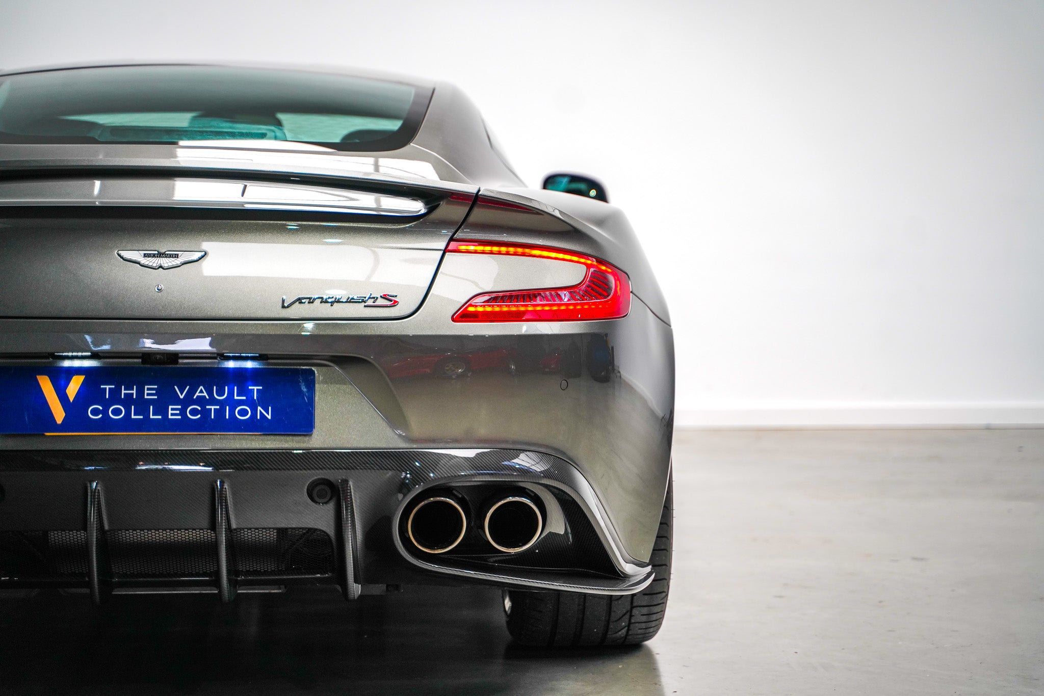 2017 Aston Martin V12 Vanquish S