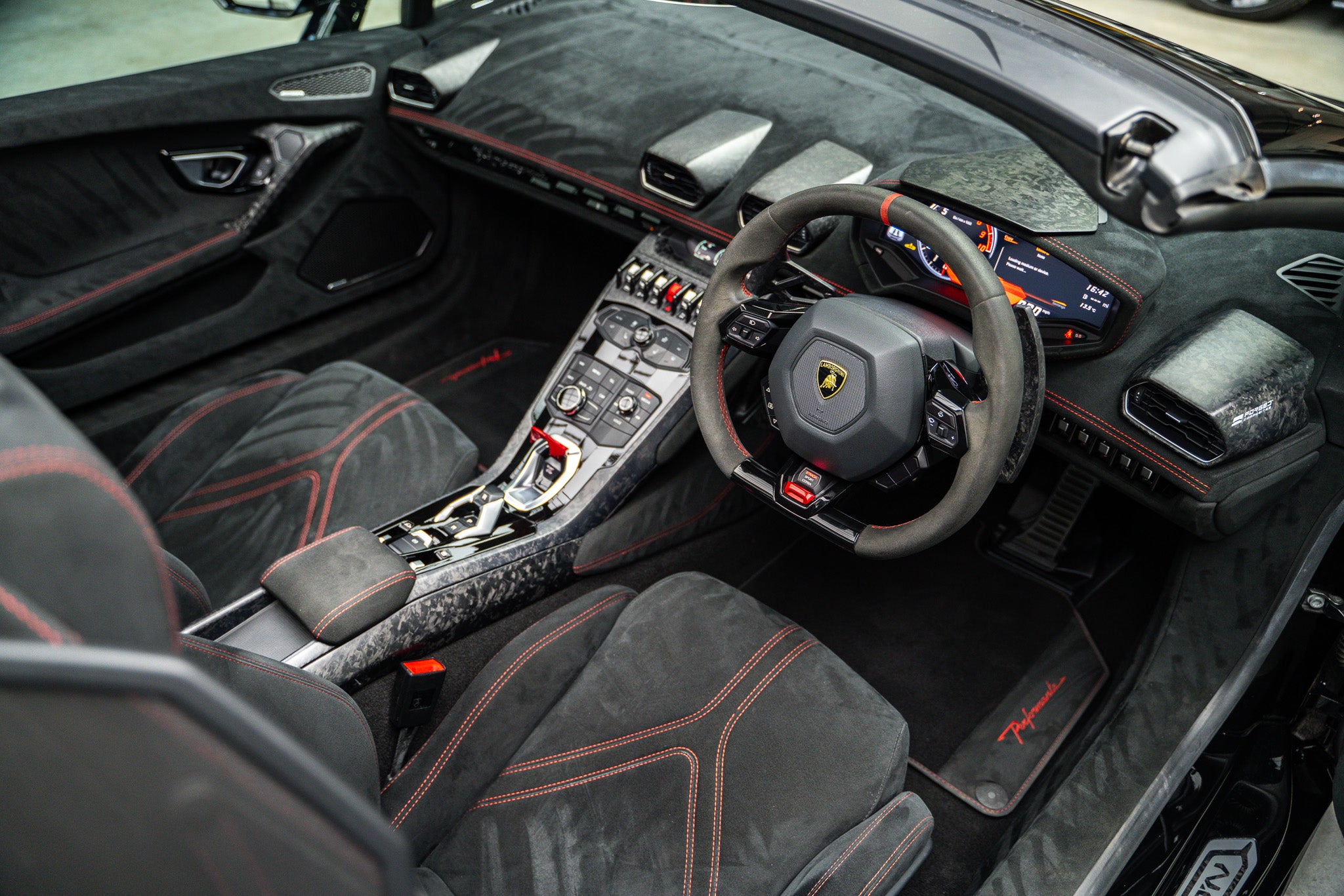 2019 Lamborghini Huracan Performante Spyder