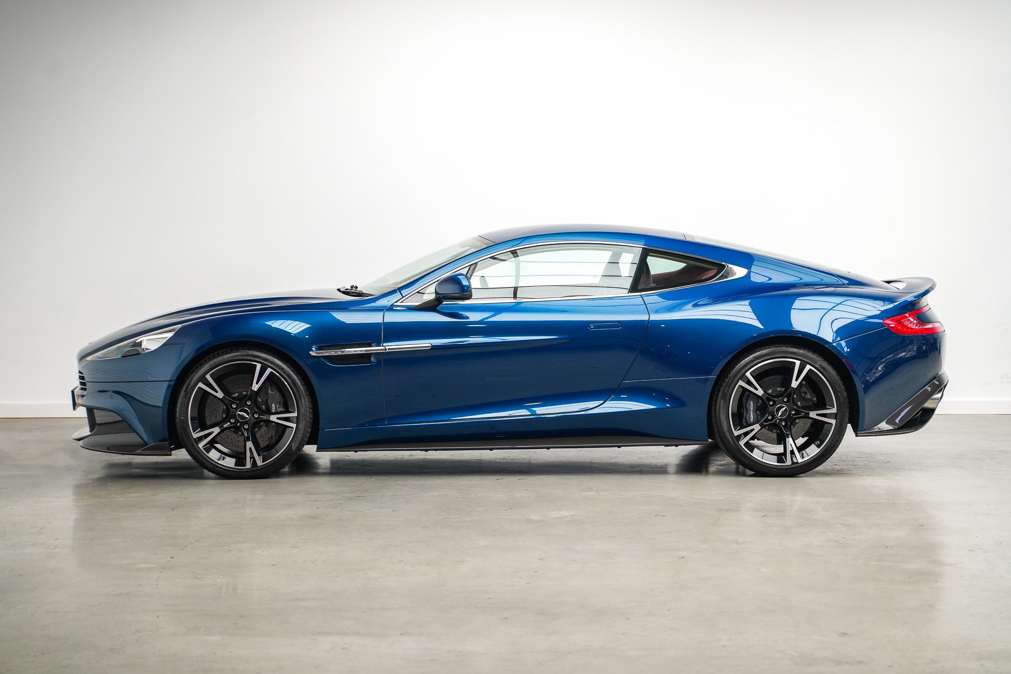 2017 Aston Martin Vanquish S