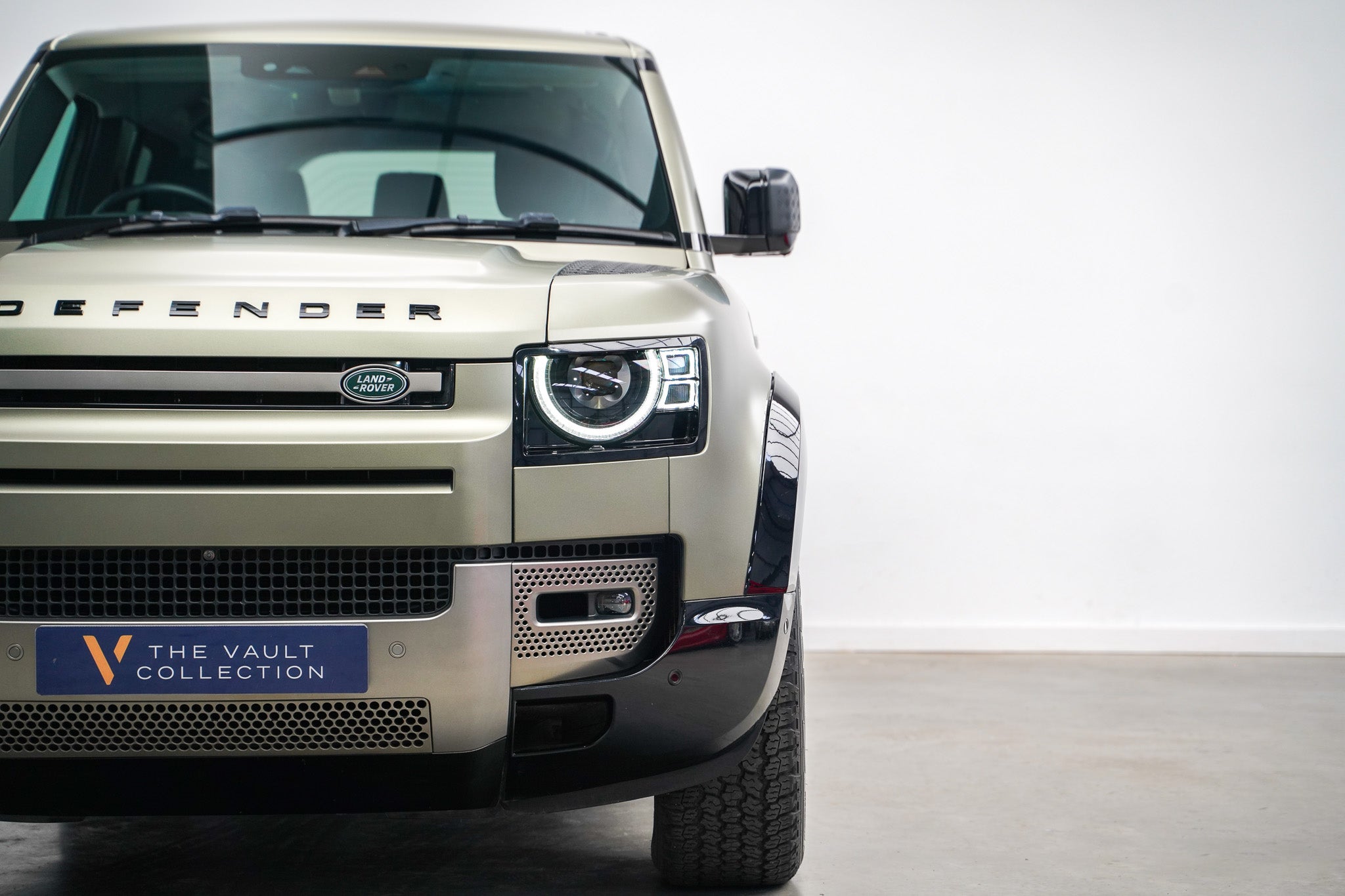 2023 Land Rover Defender 110 D300 X-Dynamic HSE