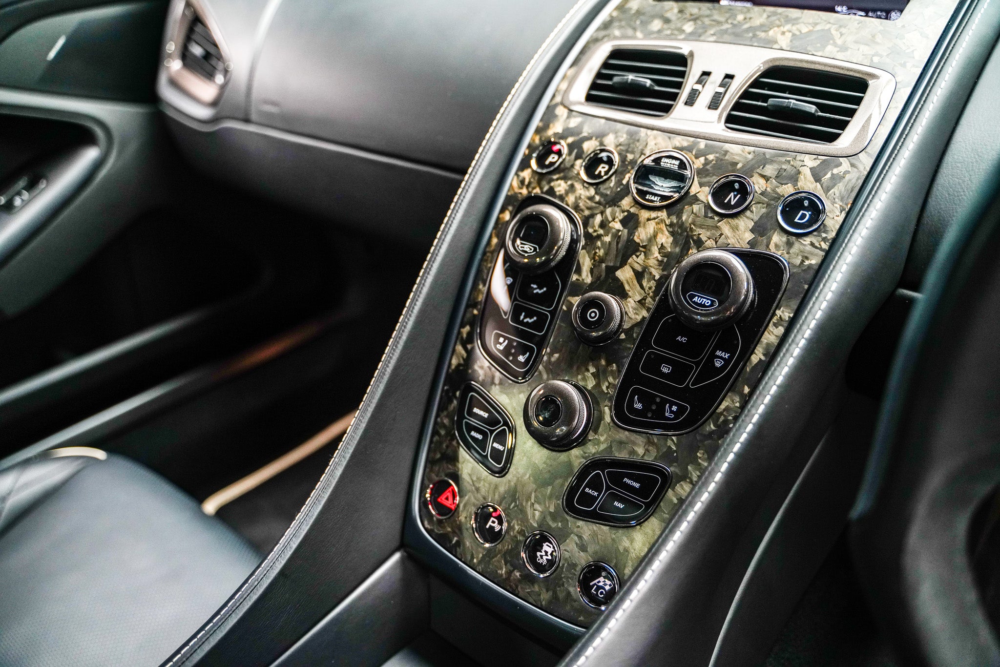 2018 Aston Martin V12 Vanquish S