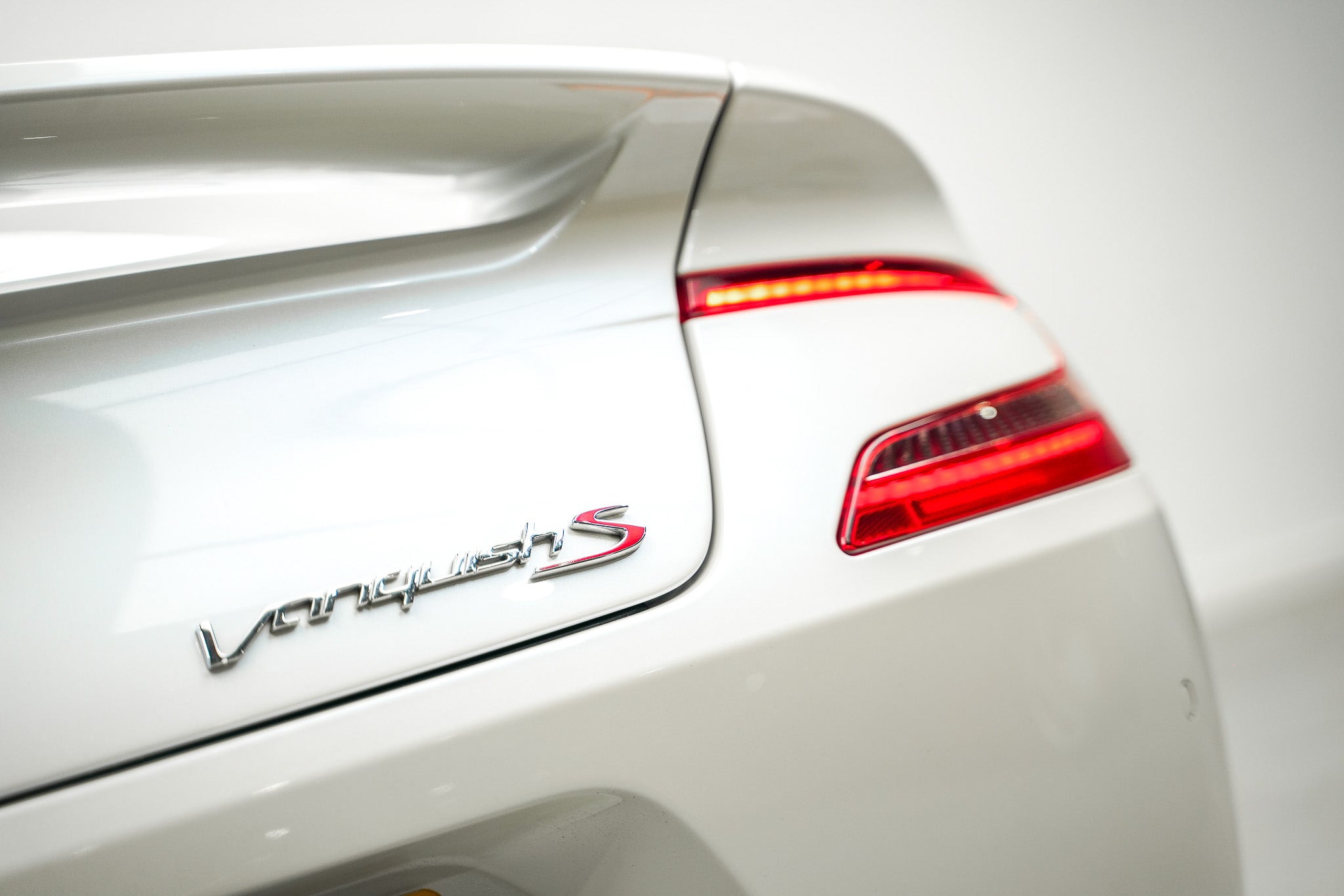 2018 Aston Martin V12 Vanquish S