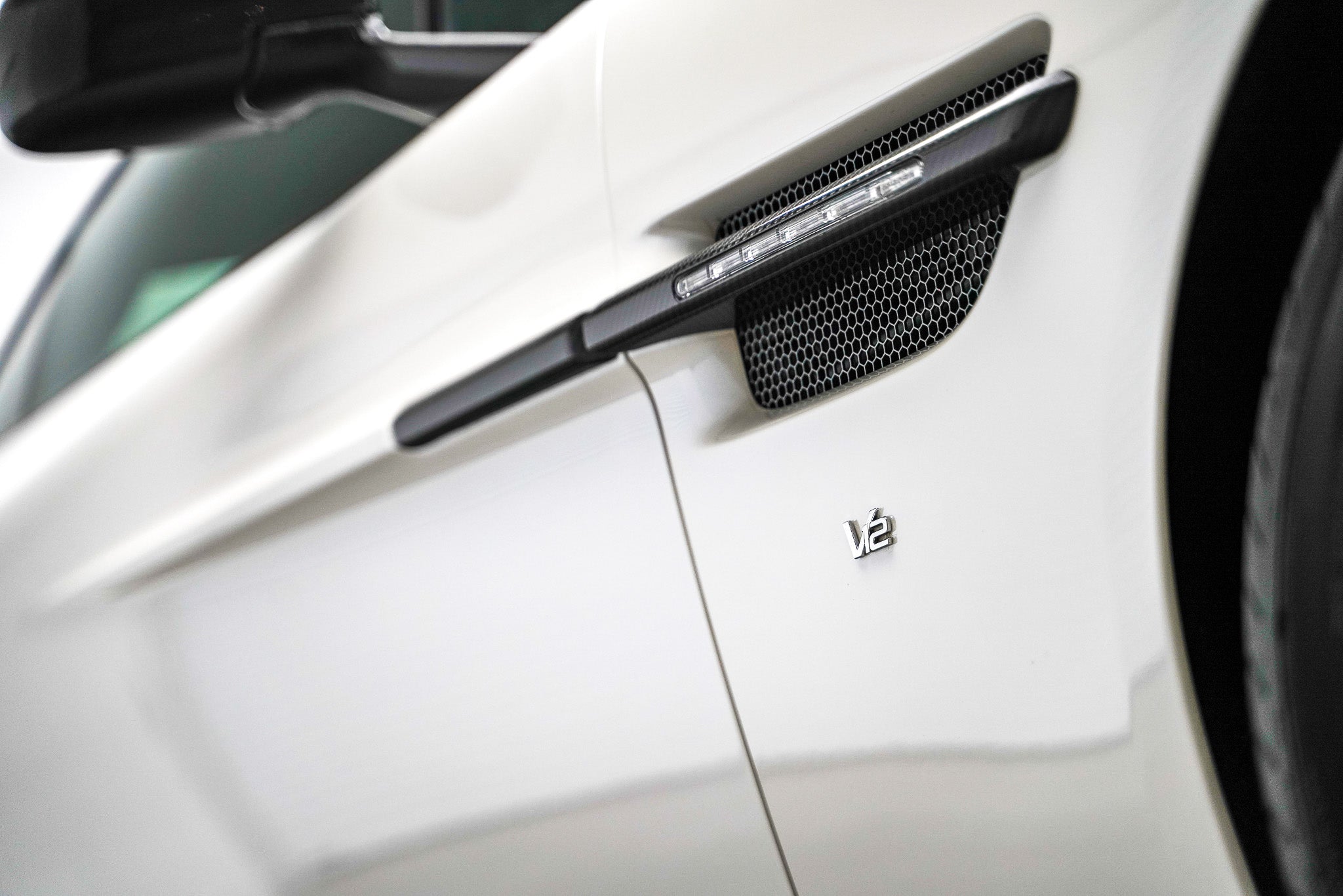 2018 Aston Martin V12 Vanquish S