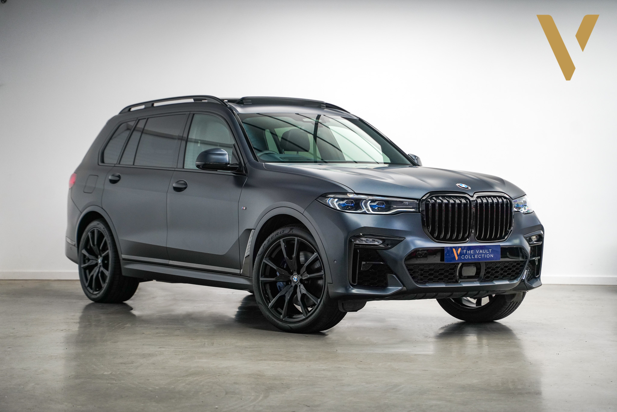 2020 BMW X7 M50i Dark Shadow Edition