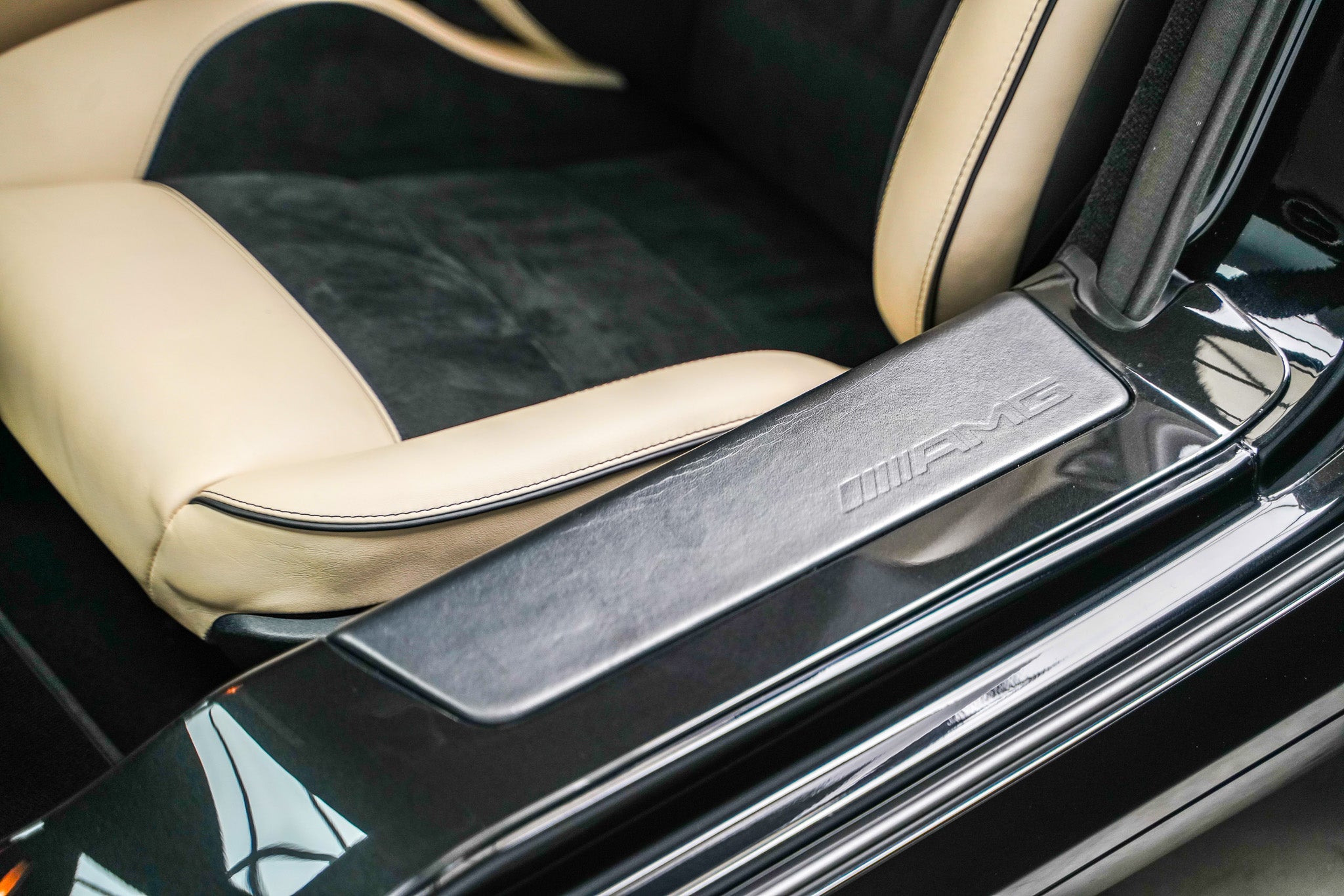 2010 Mercedes SLS AMG Gullwing