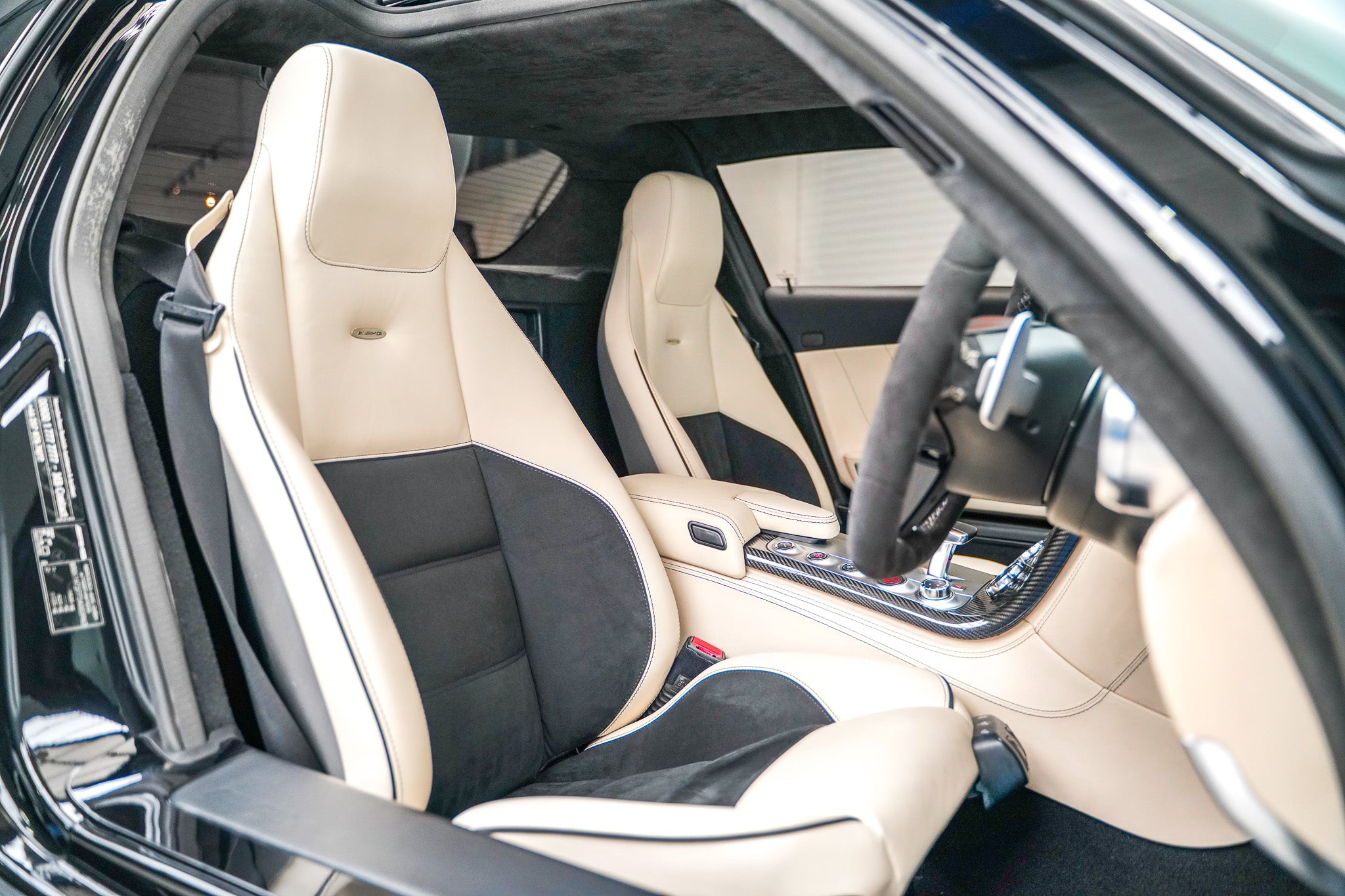 2010 Mercedes SLS AMG Gullwing