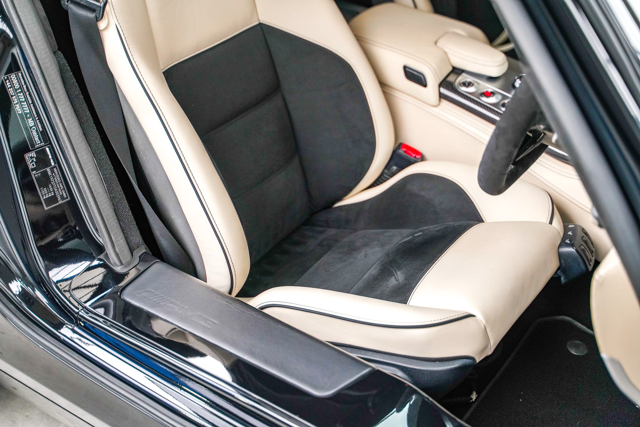 2010 Mercedes SLS AMG Gullwing