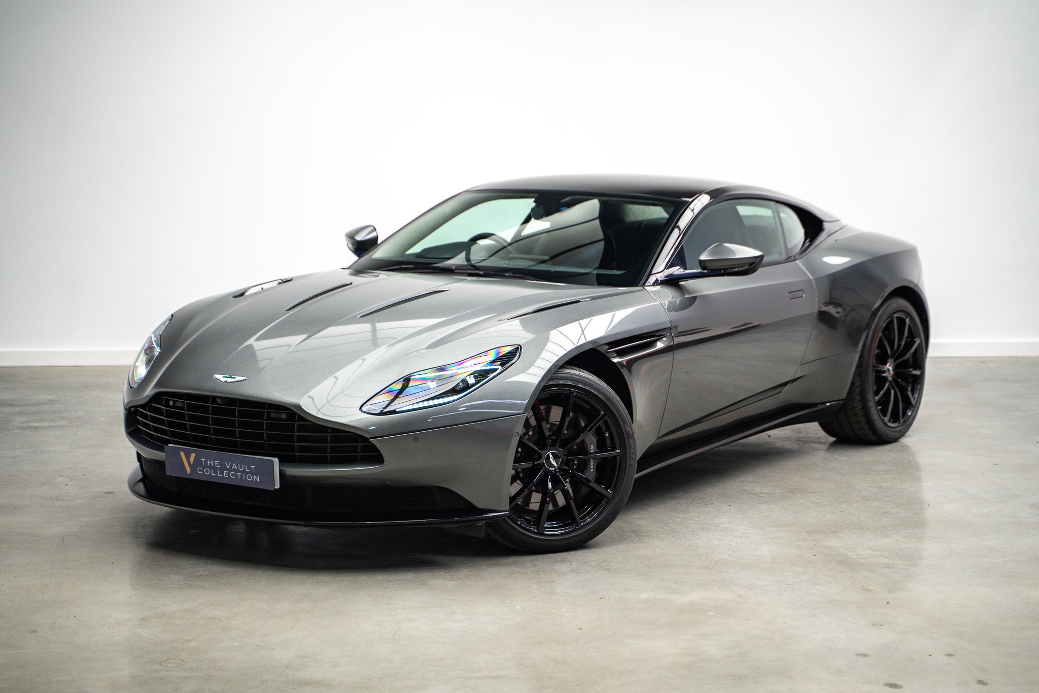 2020 Aston Martin DB11 AMR V12
