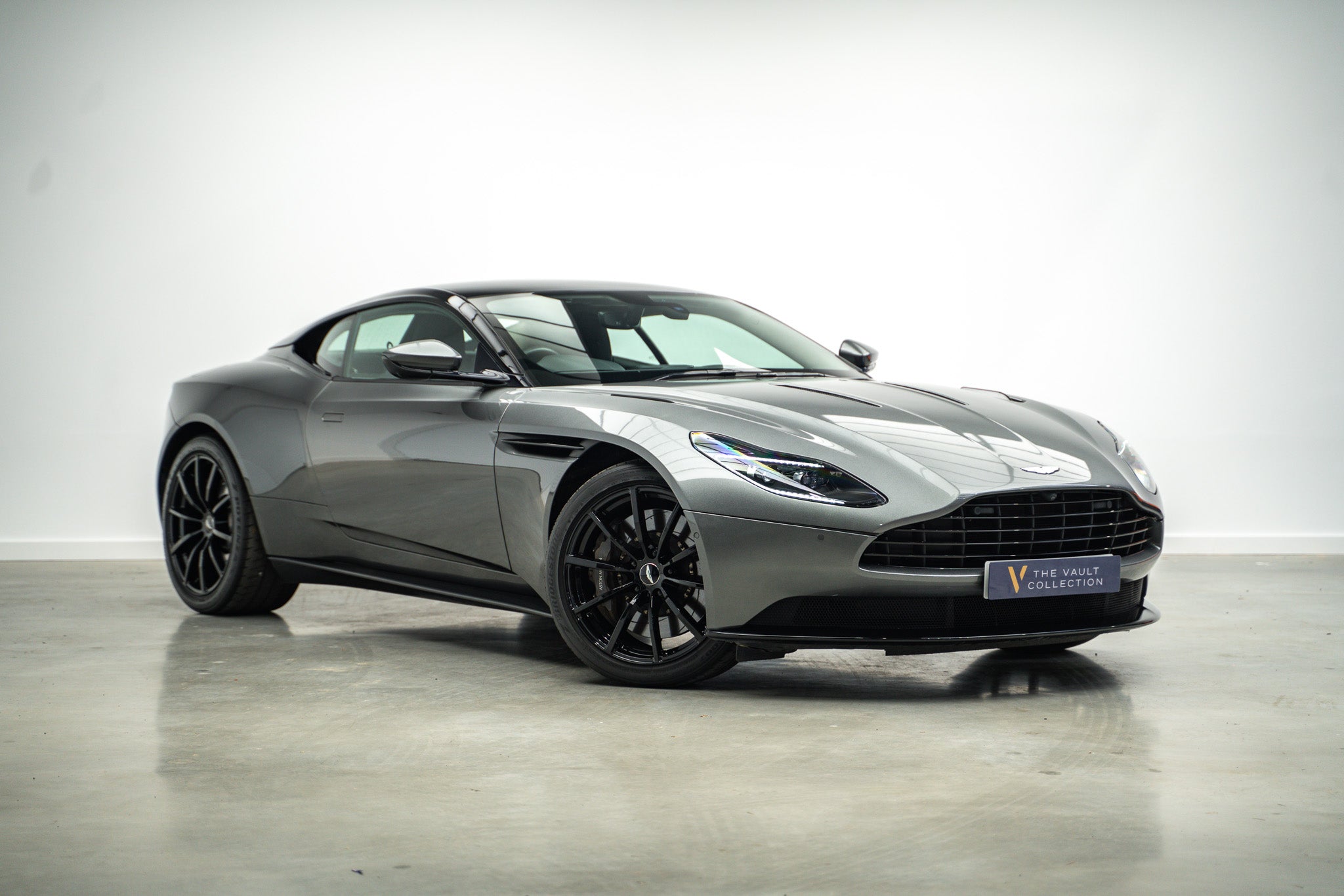 2020 Aston Martin DB11 AMR V12