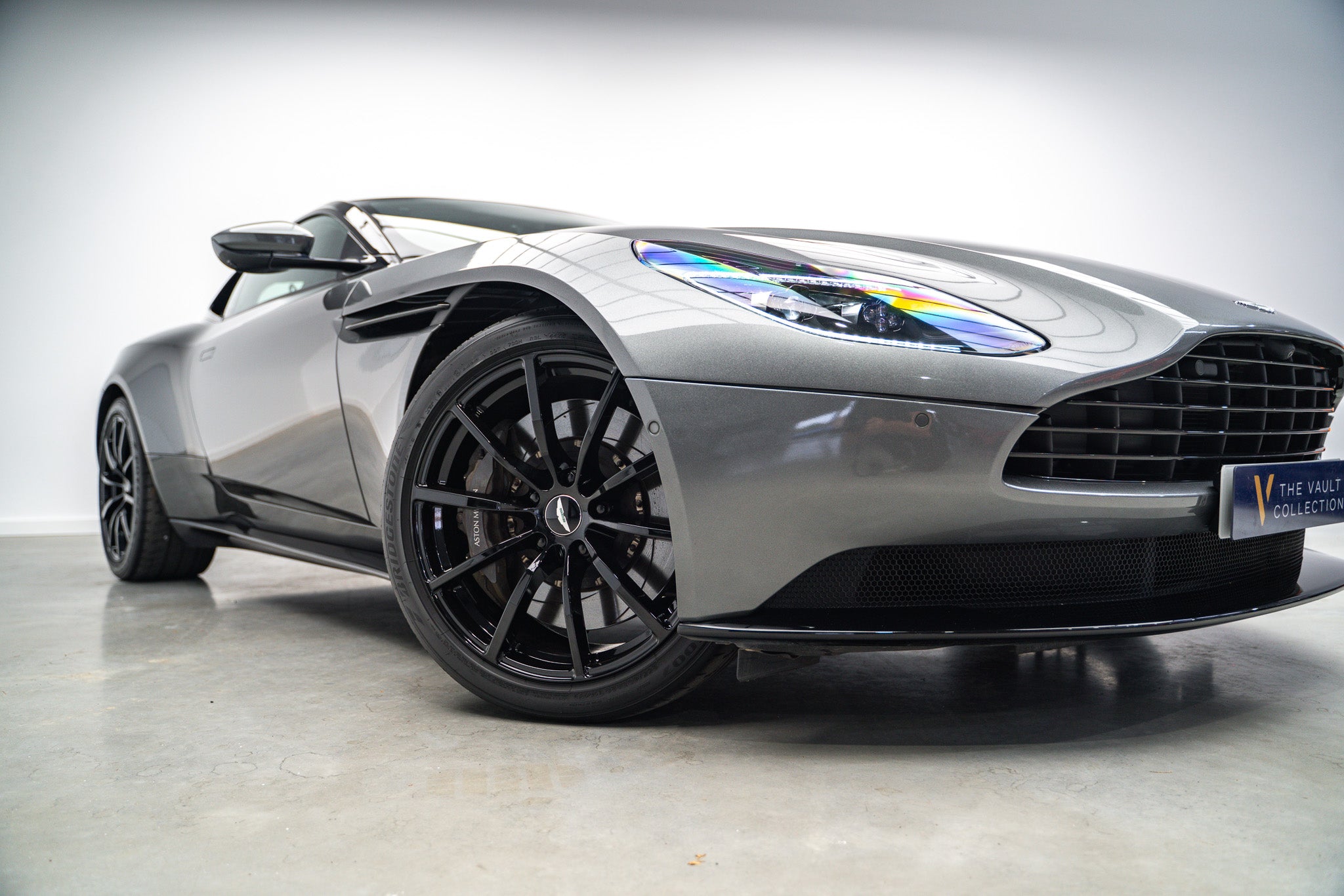 2020 Aston Martin DB11 AMR V12