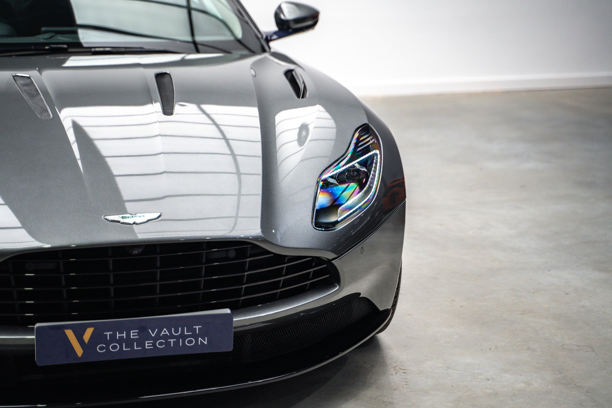 2020 Aston Martin DB11 AMR V12
