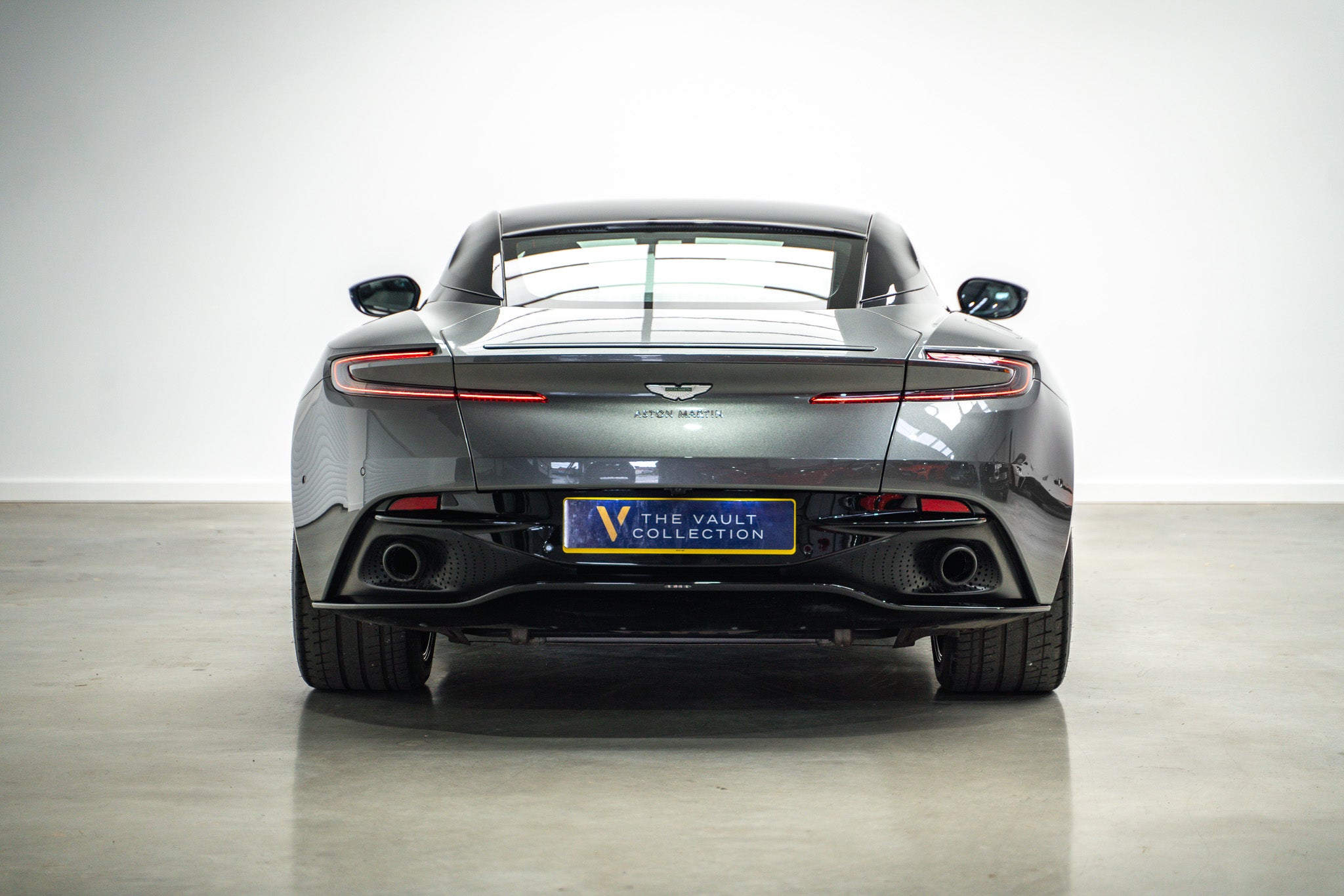 2020 Aston Martin DB11 AMR V12