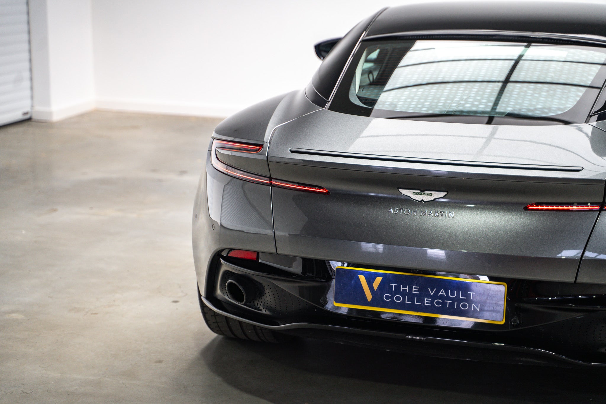 2020 Aston Martin DB11 AMR V12