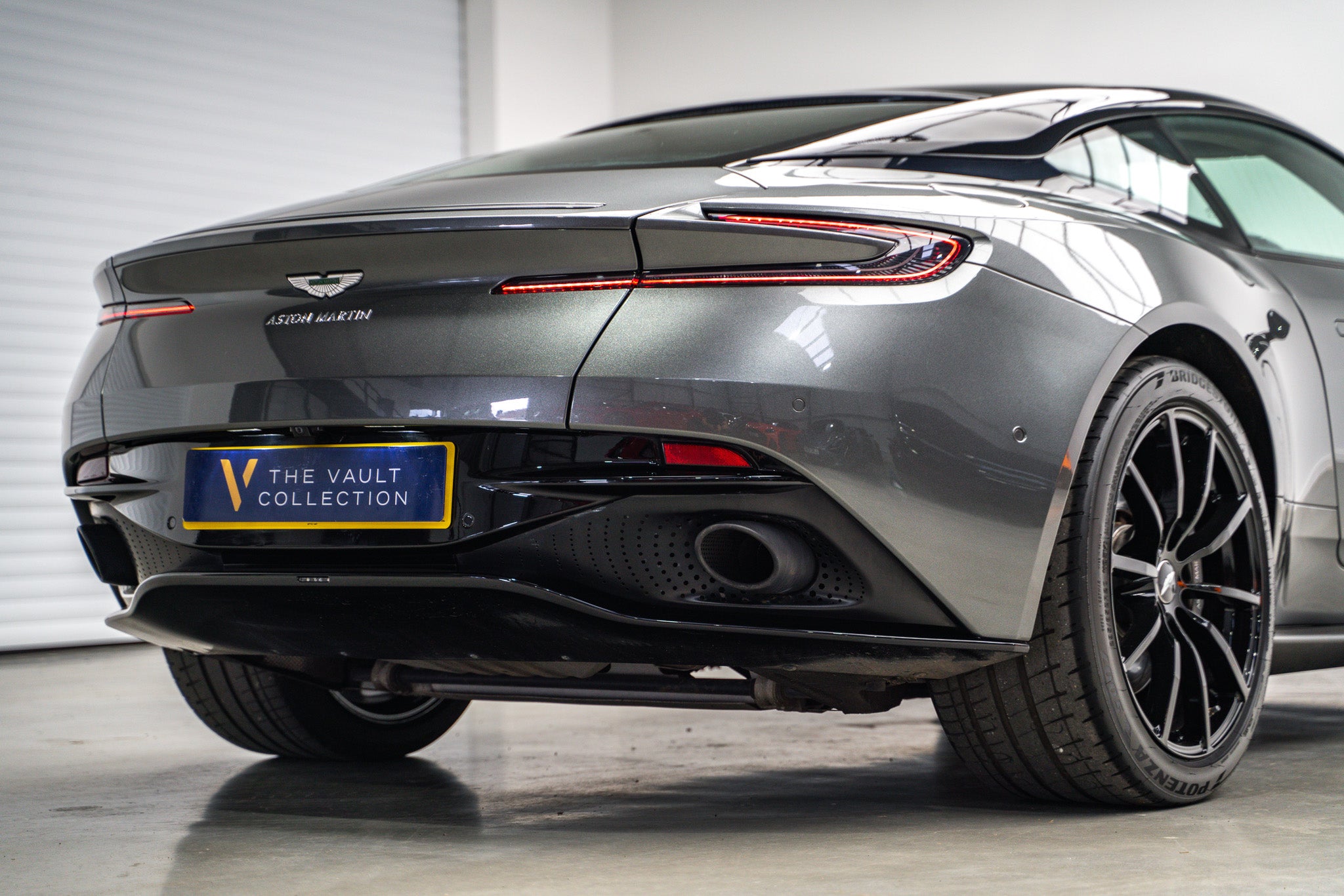2020 Aston Martin DB11 AMR V12