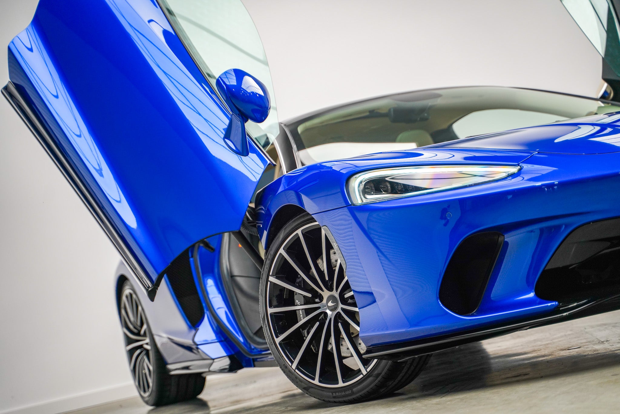 2020 McLaren GT V8