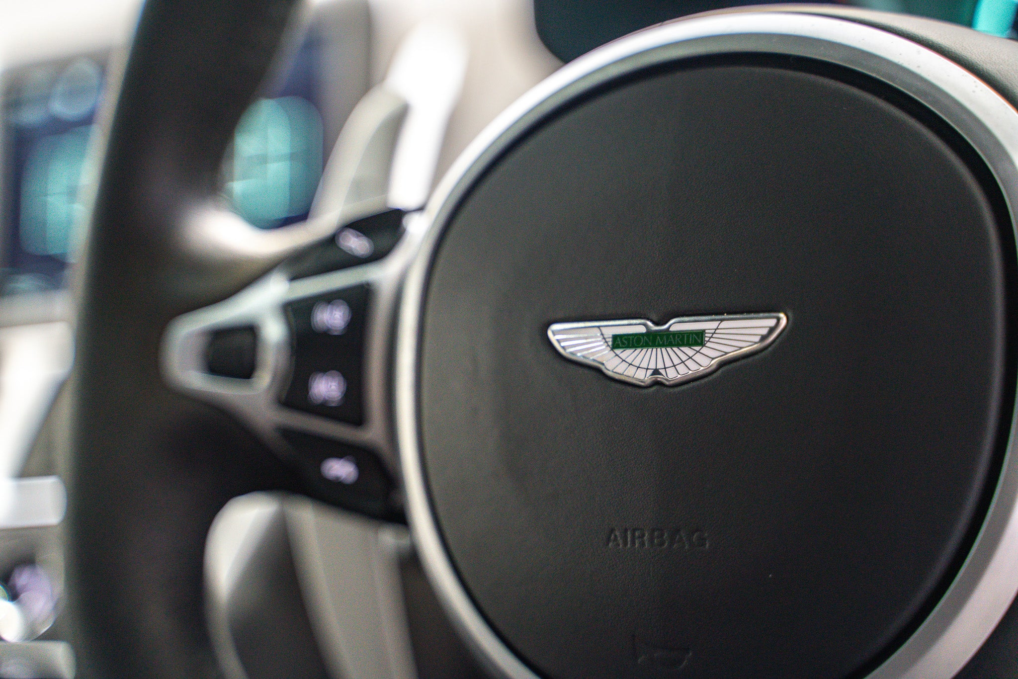 2019 Aston Martin DBS Superleggera V12