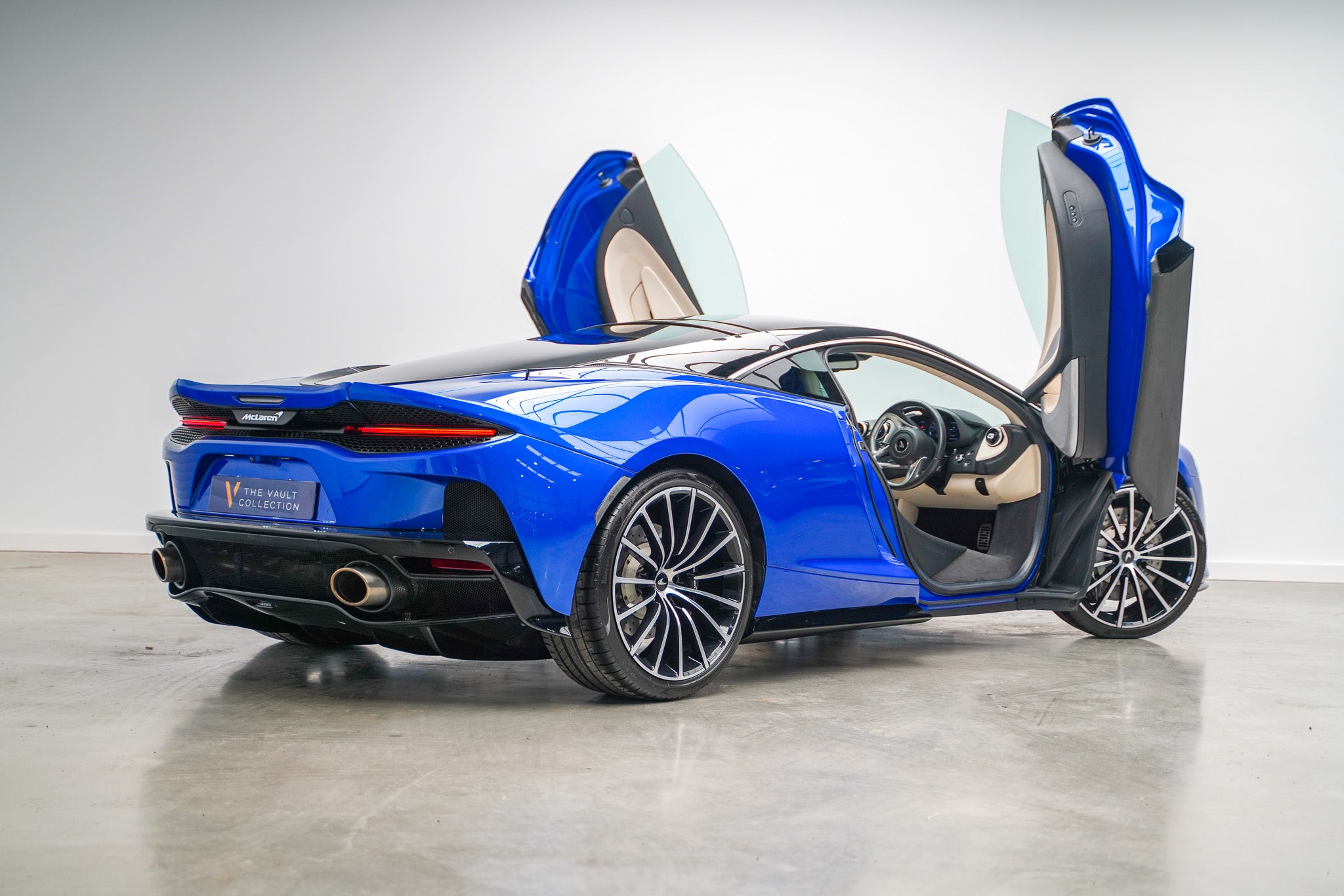 2020 McLaren GT V8