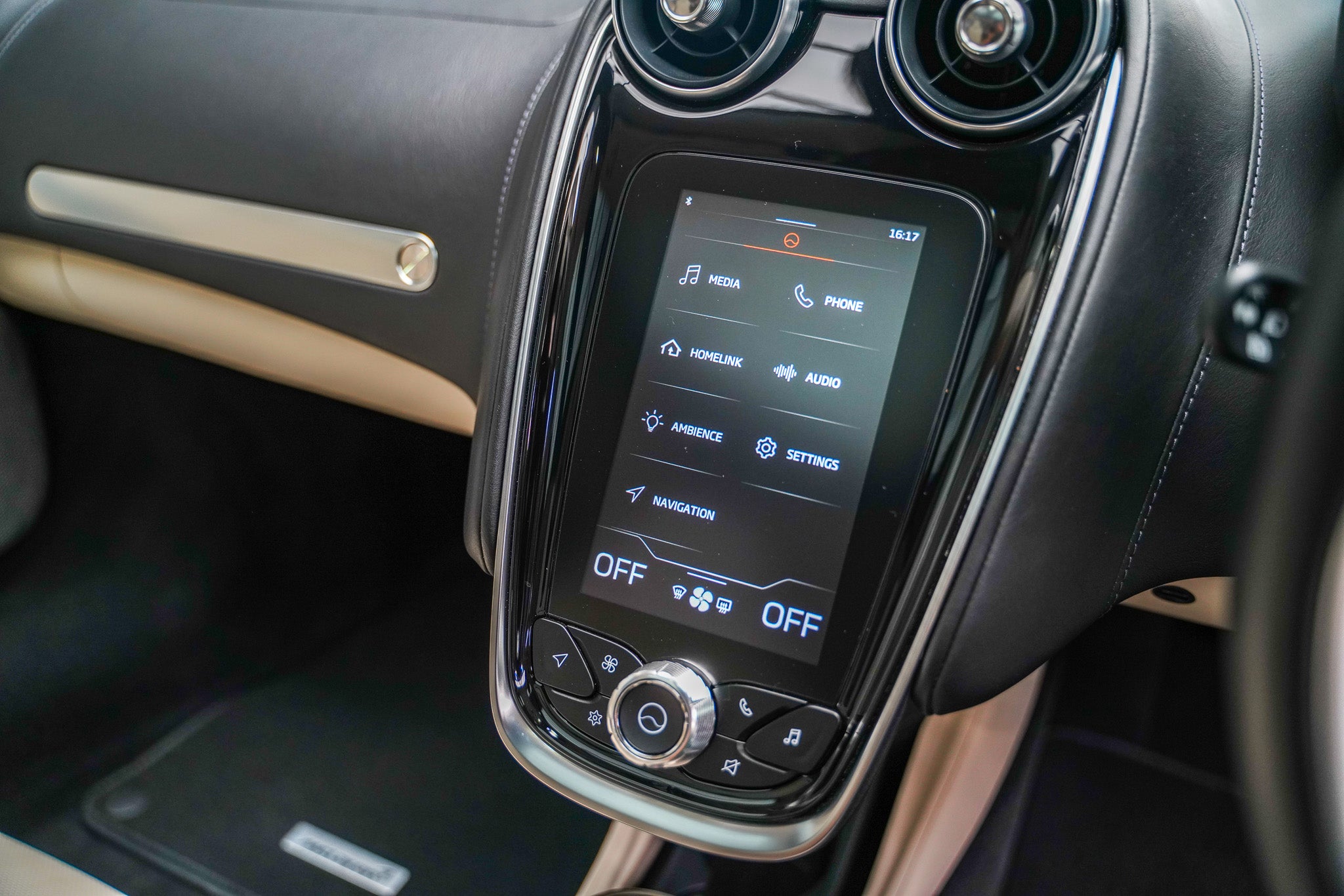 2020 McLaren GT V8