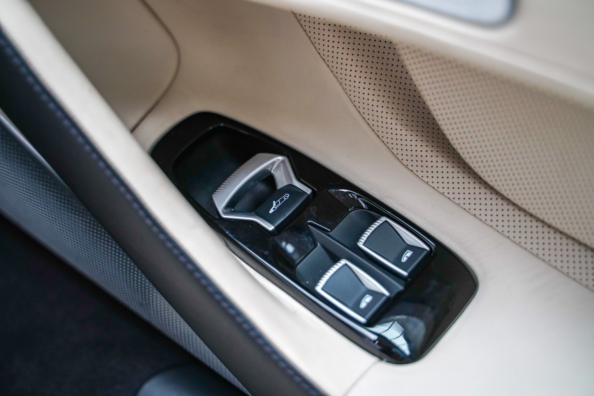 2020 McLaren GT V8