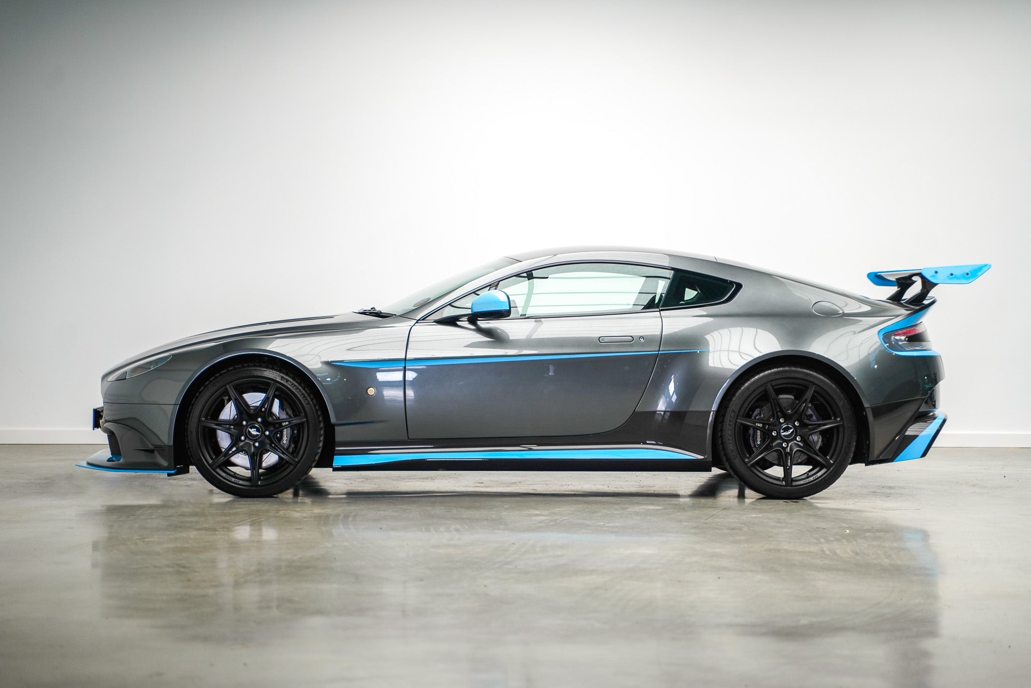 2017 Aston Martin GT8