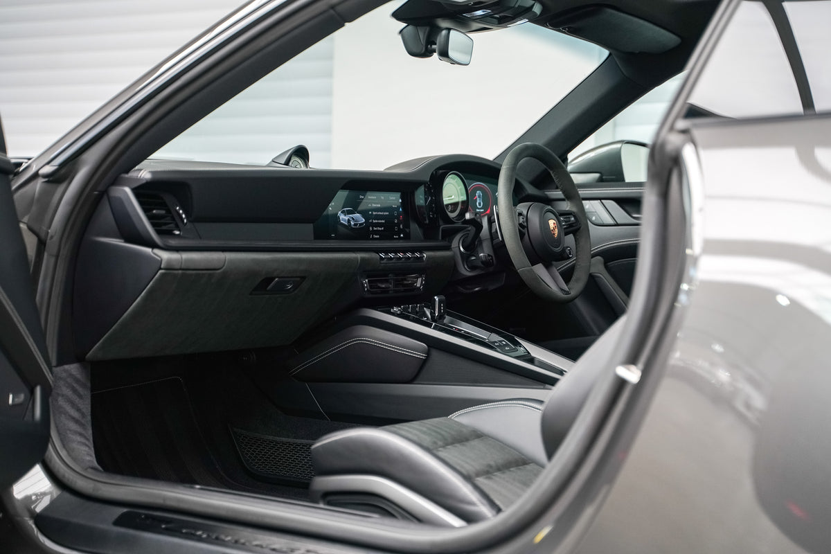 2023 Porsche 992 Carrera 4 GTS